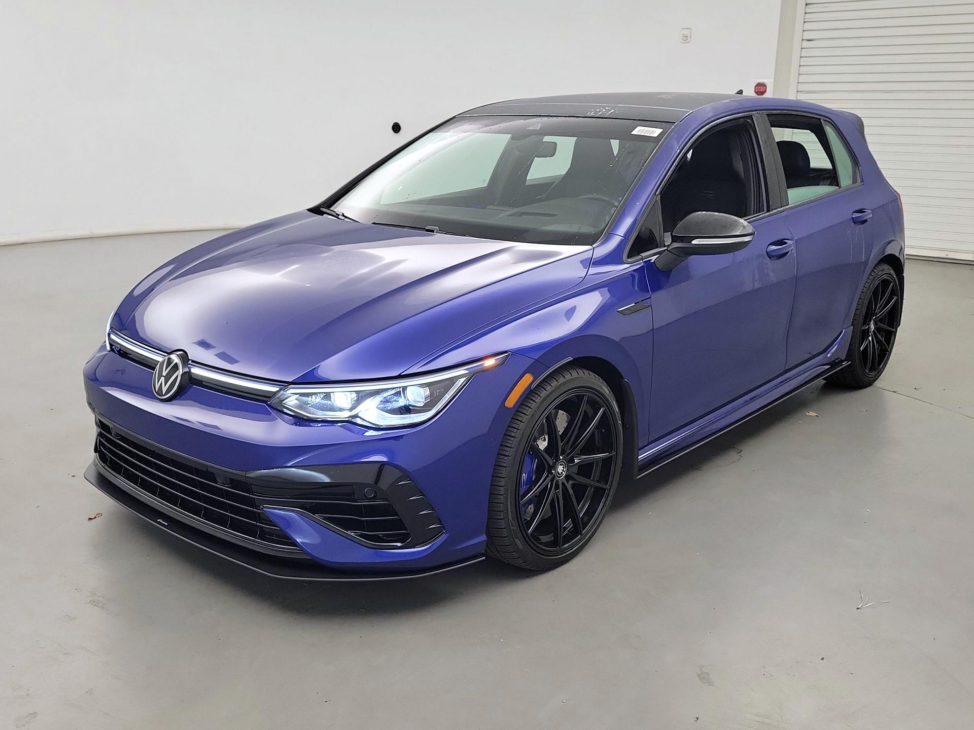 Thumbnail: 2024 Volkswagen Golf - 3