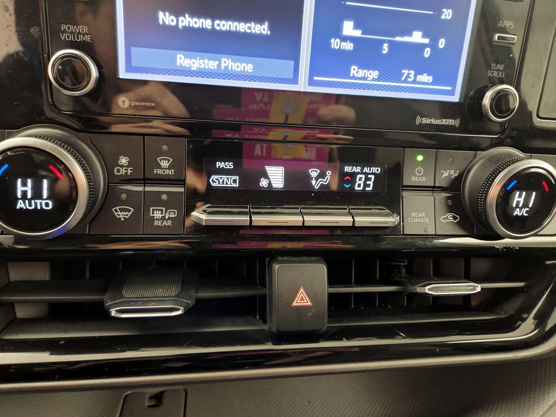 Thumbnail: 2022 Toyota Highlander - 14