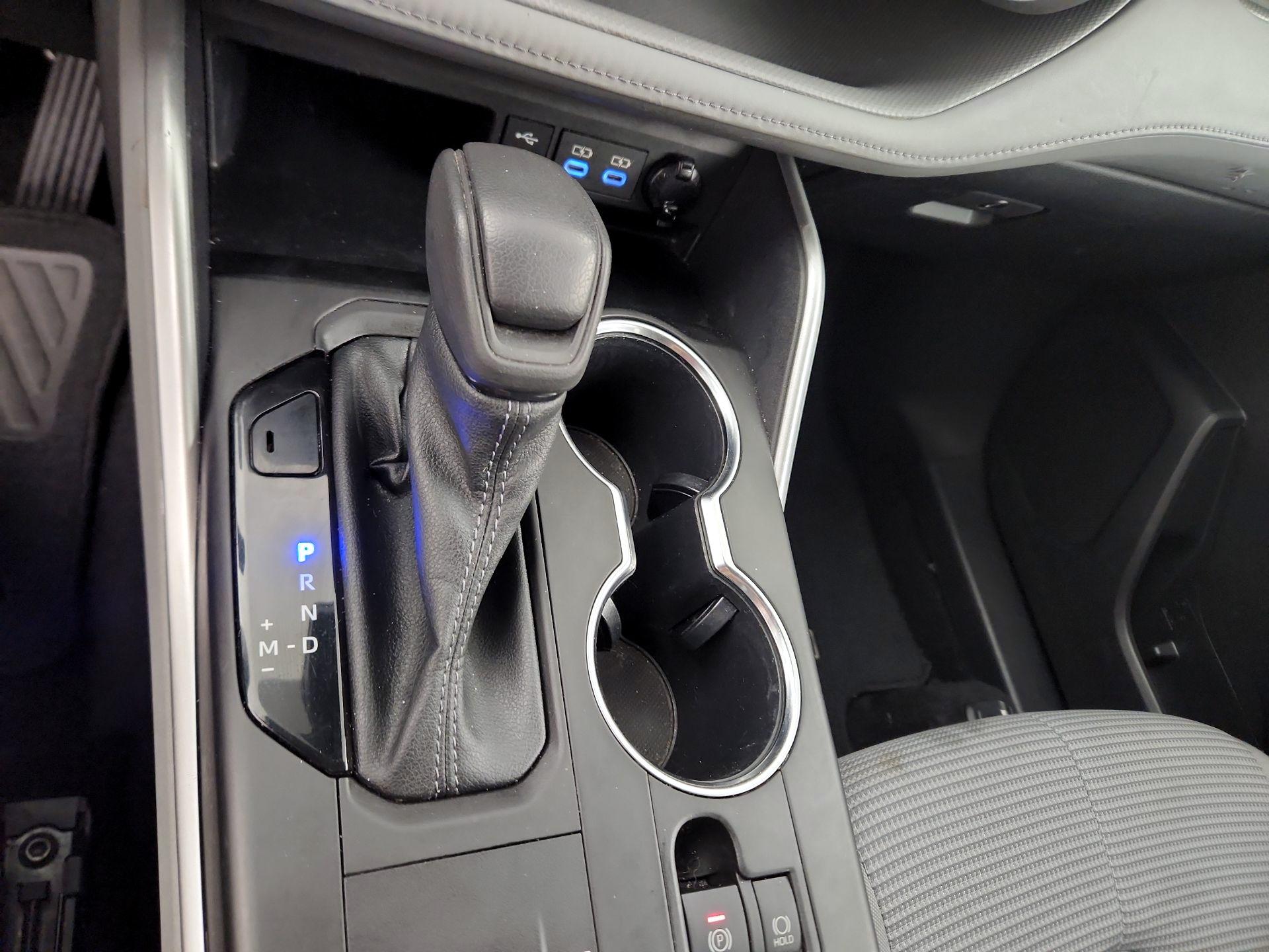 Thumbnail: 2022 Toyota Highlander - 15