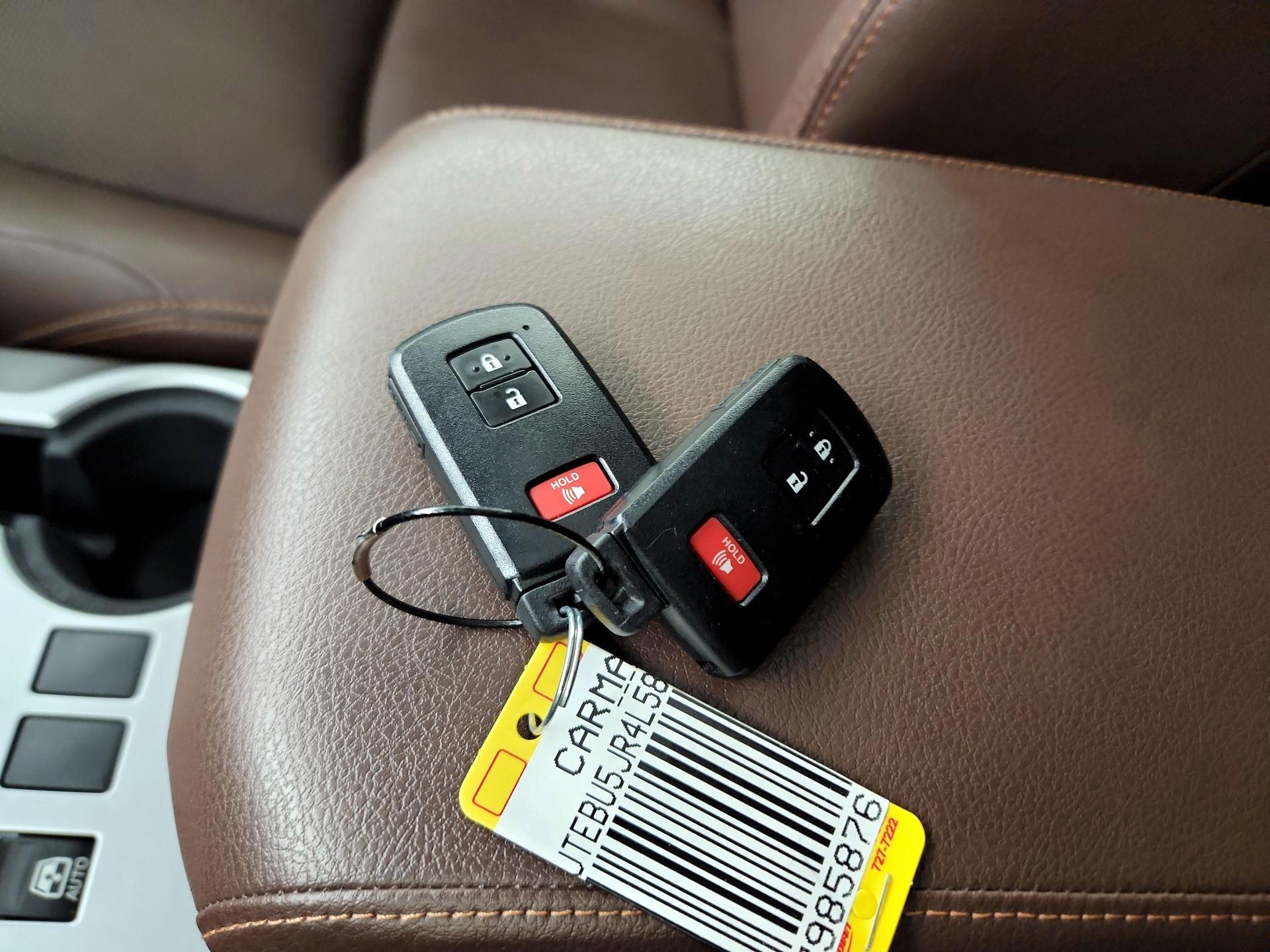 Thumbnail: 2020 Toyota 4Runner - 20