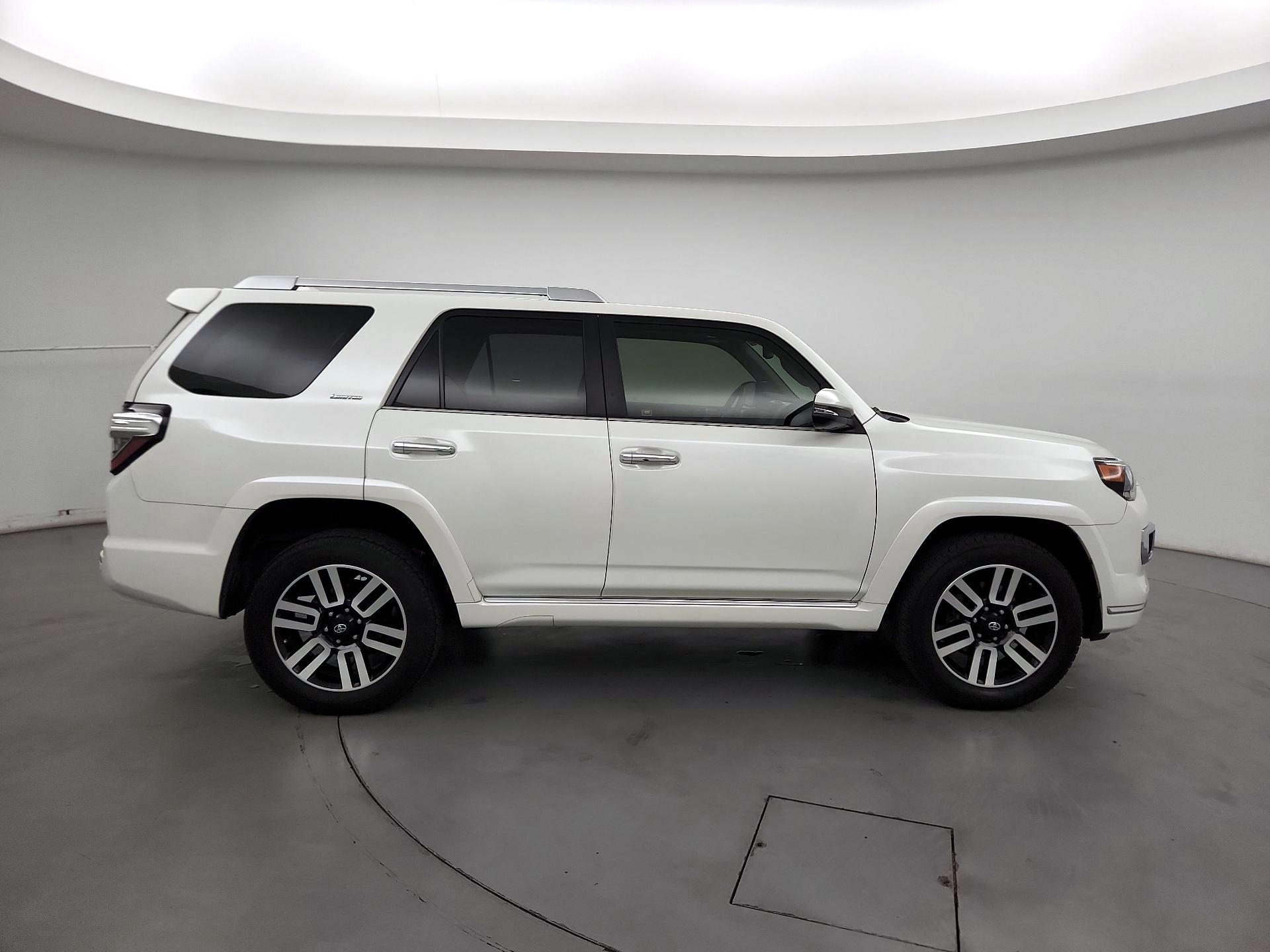Thumbnail: 2020 Toyota 4Runner - 4