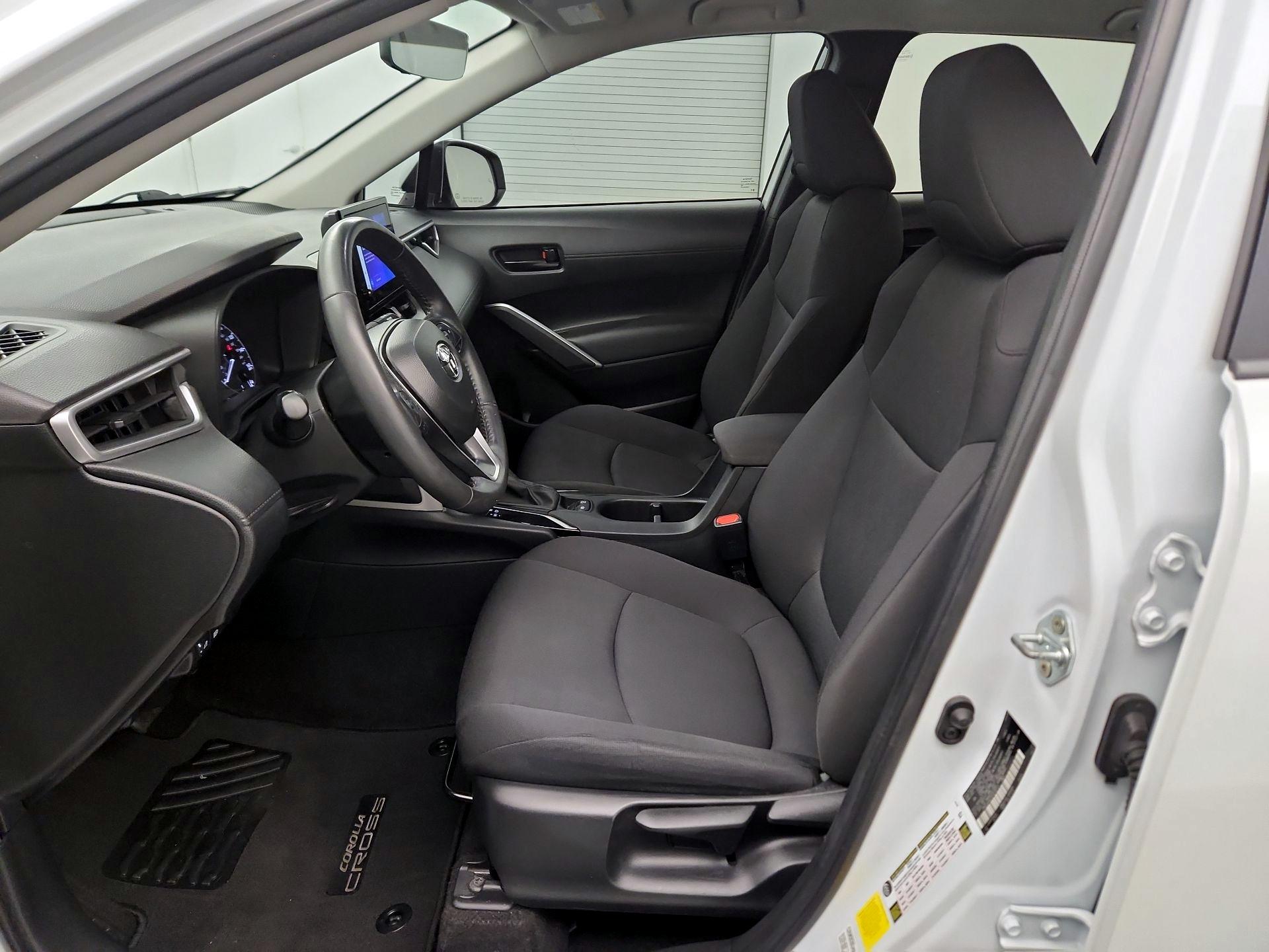 Thumbnail: 2024 Toyota Corolla Cross - 9