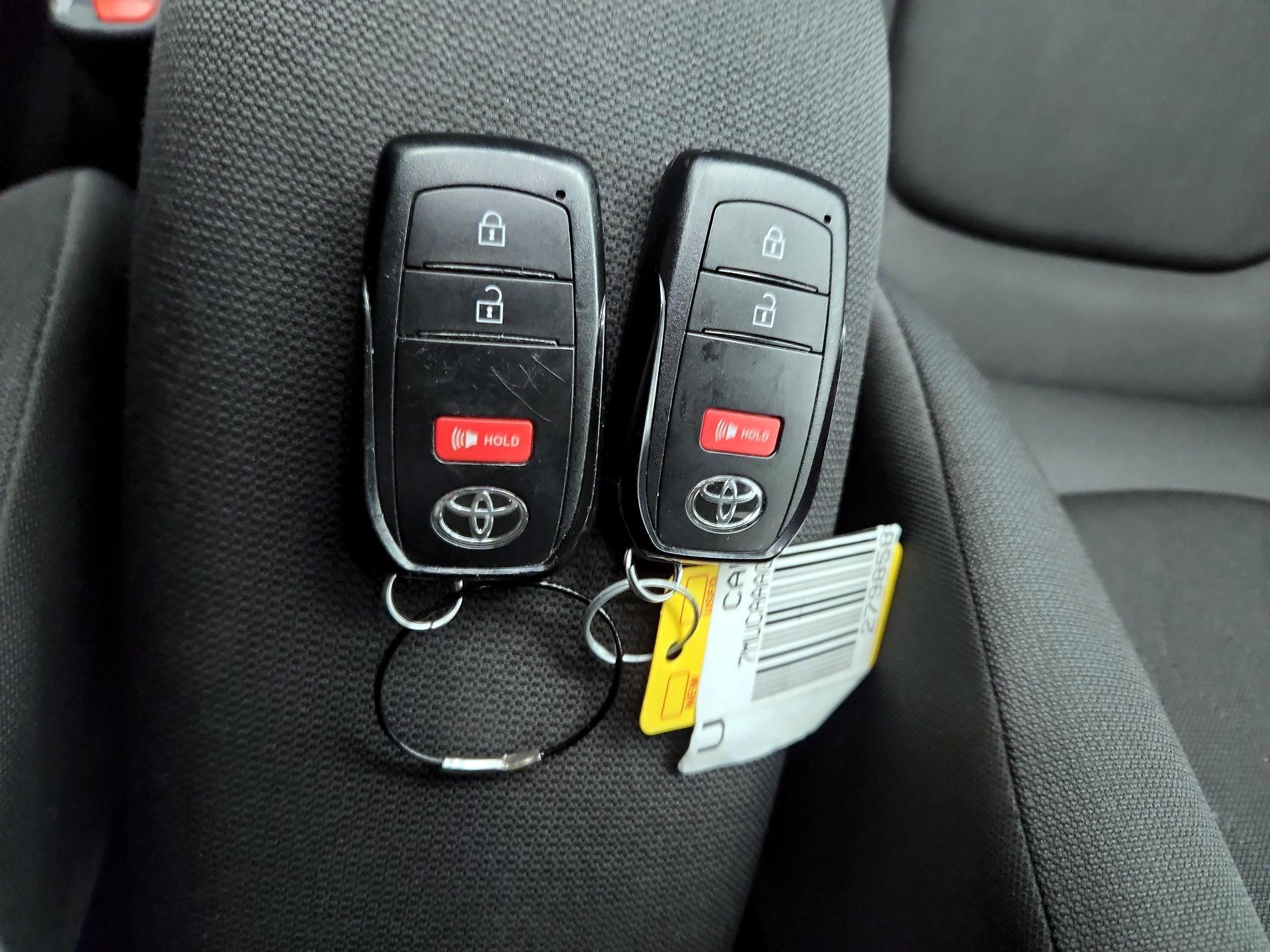 Thumbnail: 2024 Toyota Corolla Cross - 20