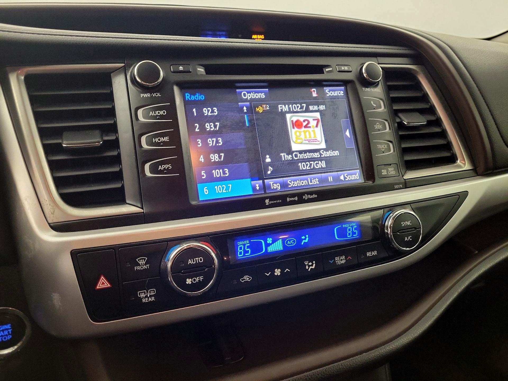 Thumbnail: 2018 Toyota Highlander - 14