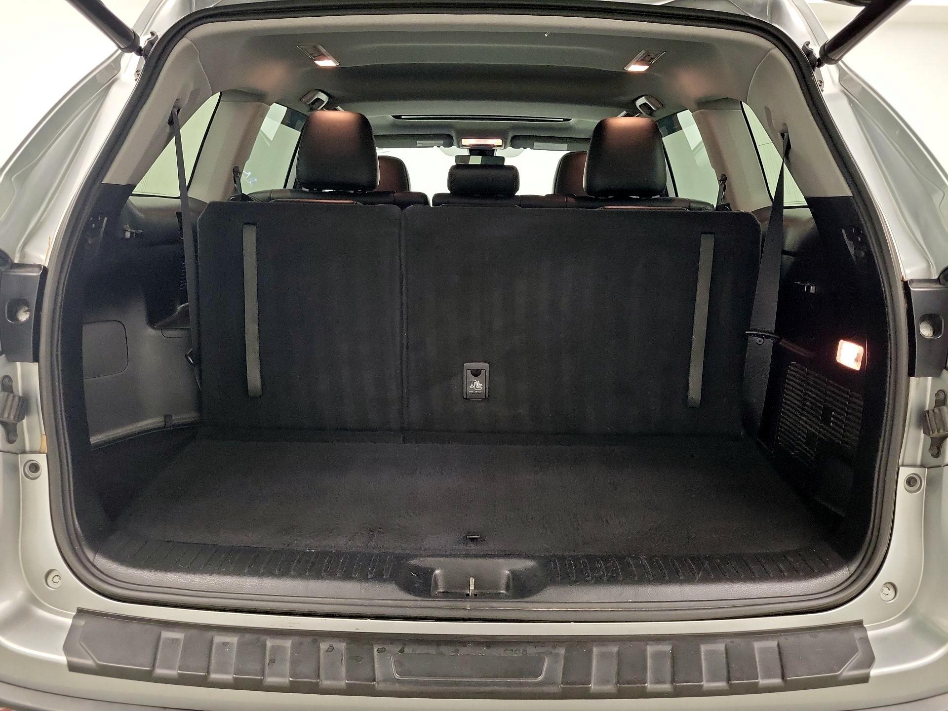 Thumbnail: 2018 Toyota Highlander - 20