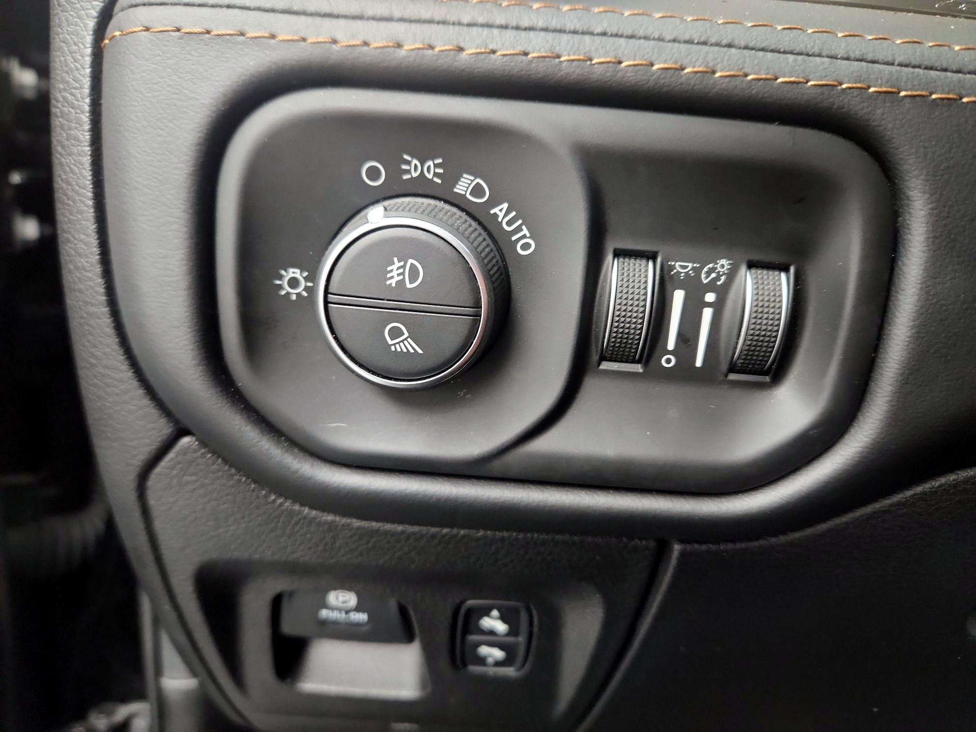 Thumbnail: 2019 RAM 1500 - 11