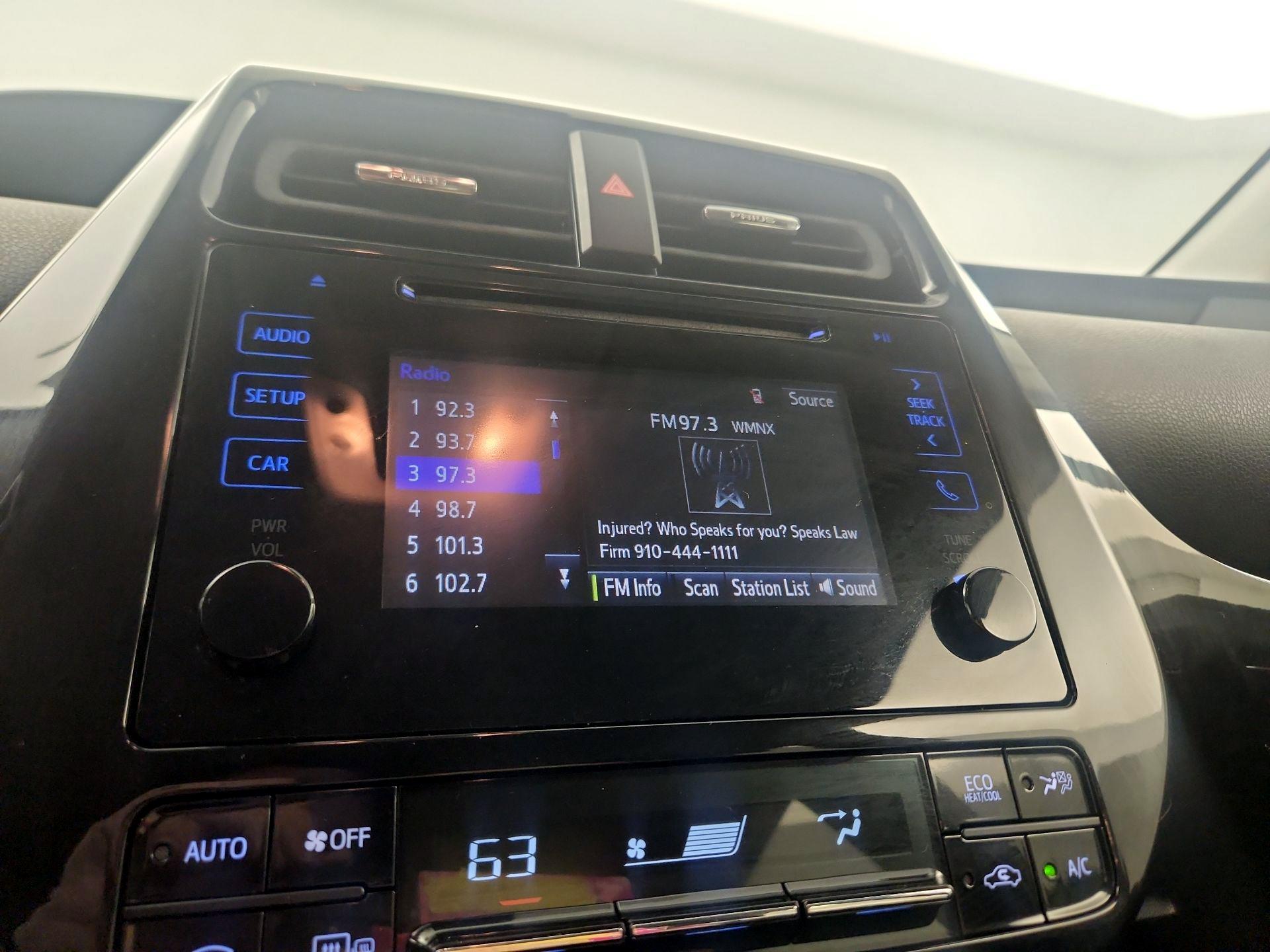 Thumbnail: 2017 Toyota Prius - 13