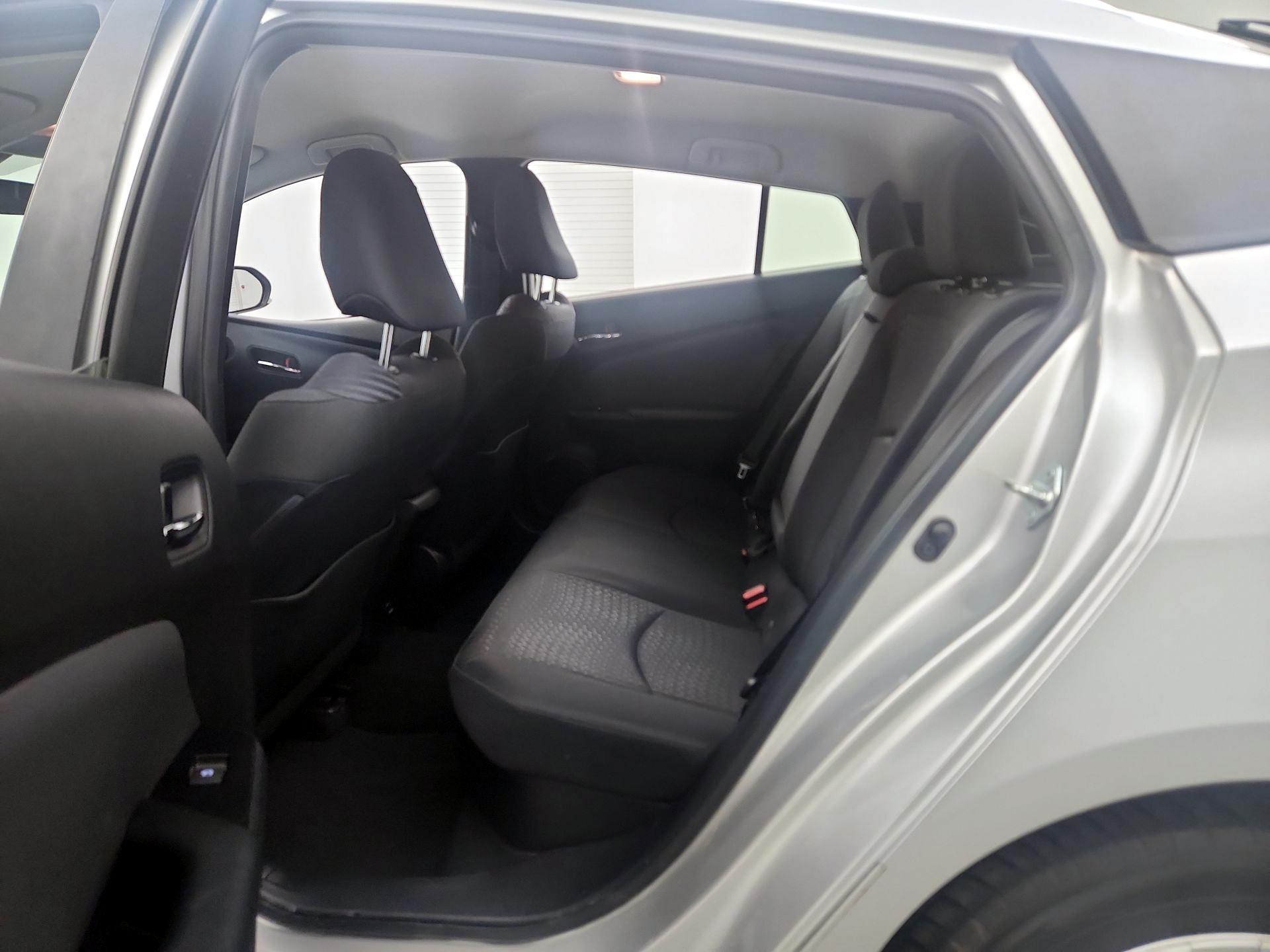 Thumbnail: 2017 Toyota Prius - 16