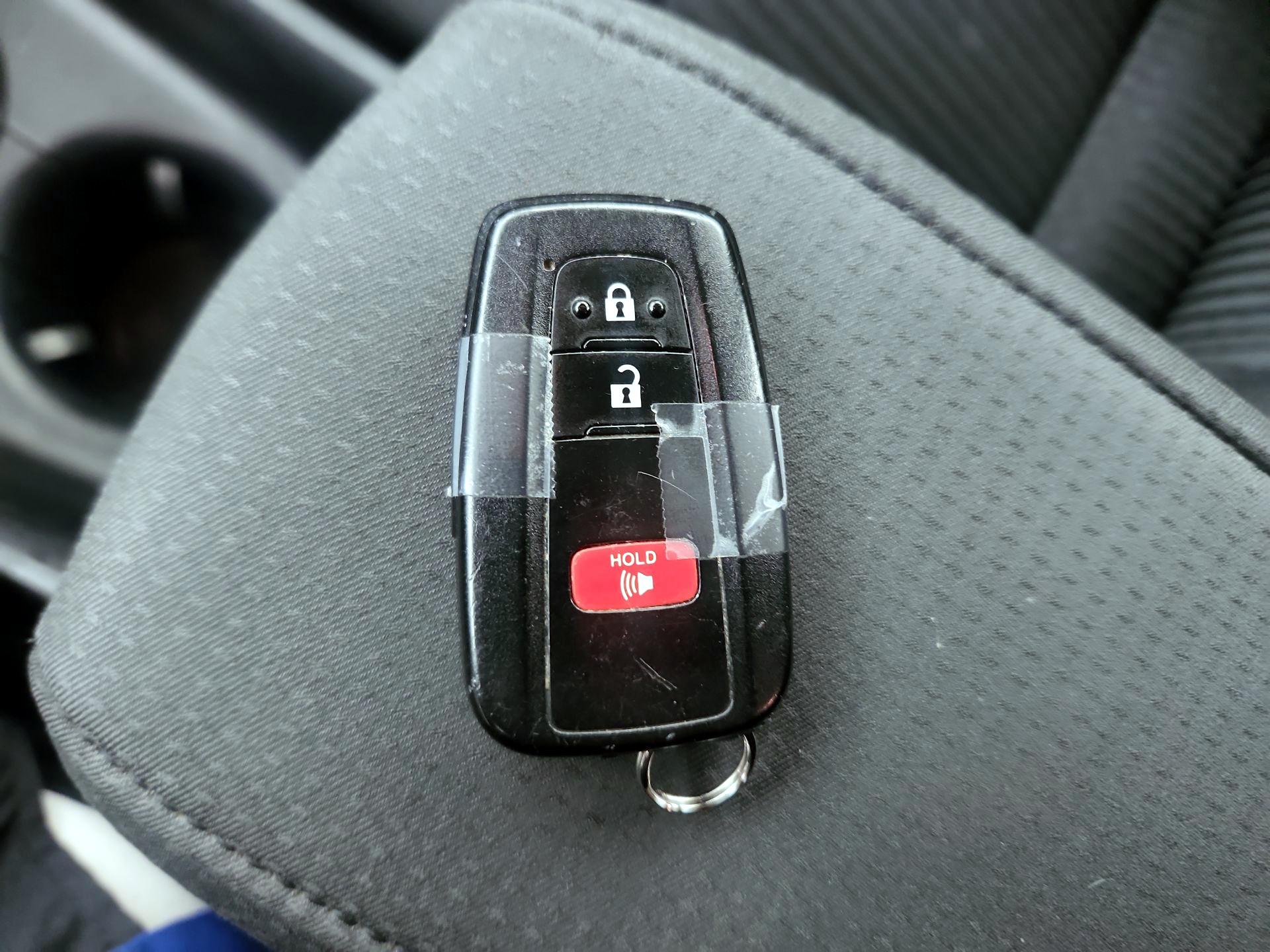 Thumbnail: 2017 Toyota Prius - 19