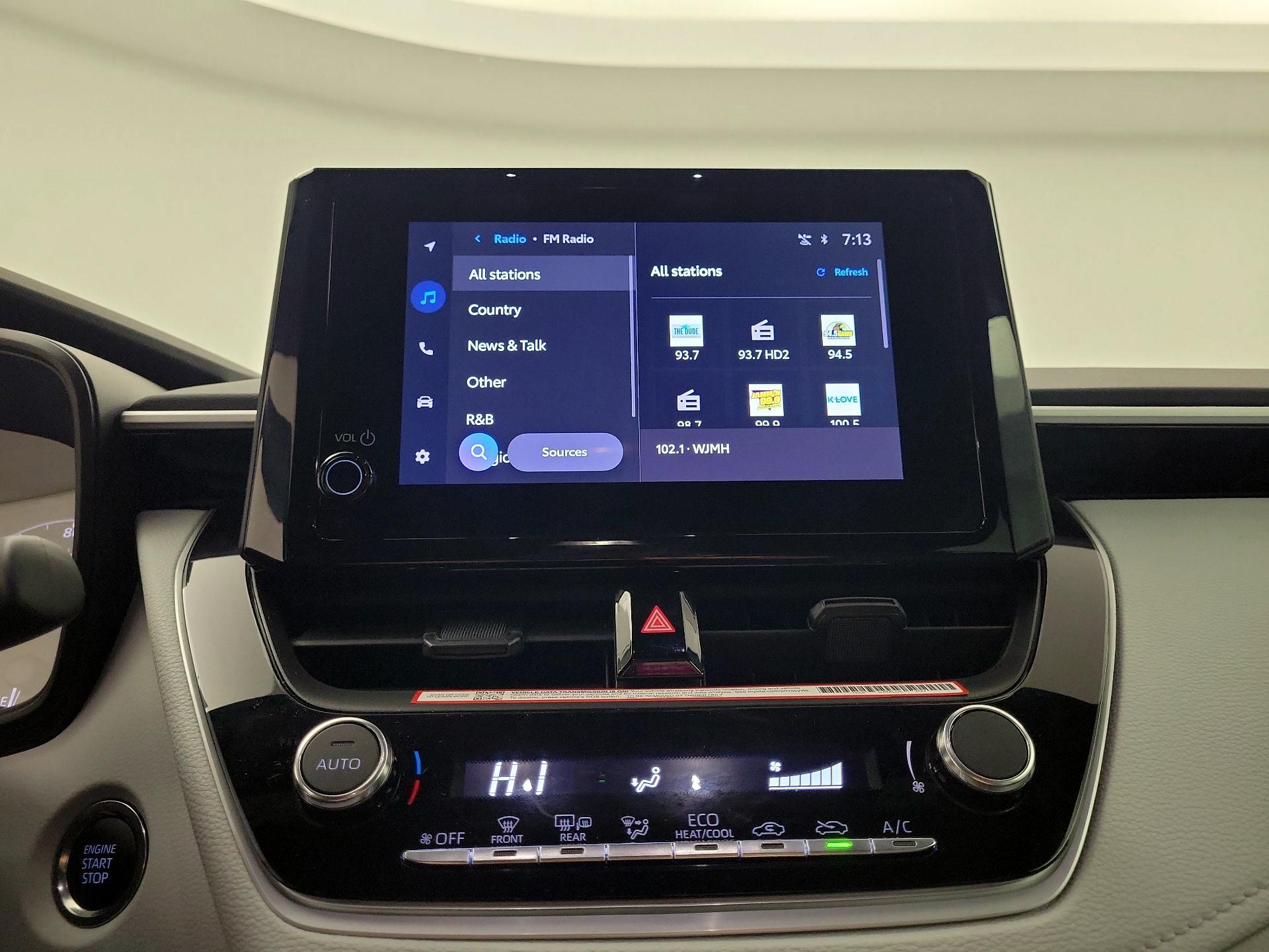 Thumbnail: 2025 Toyota Corolla - 13