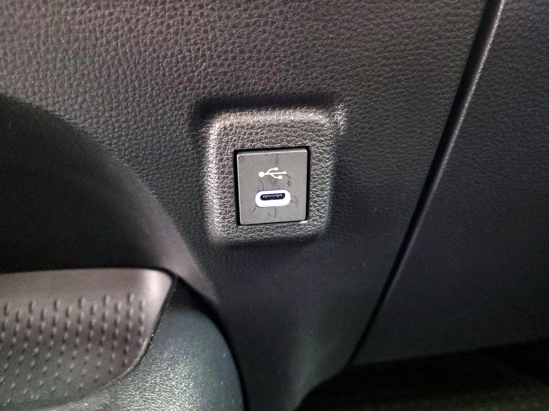 Thumbnail: 2025 Toyota Corolla - 16