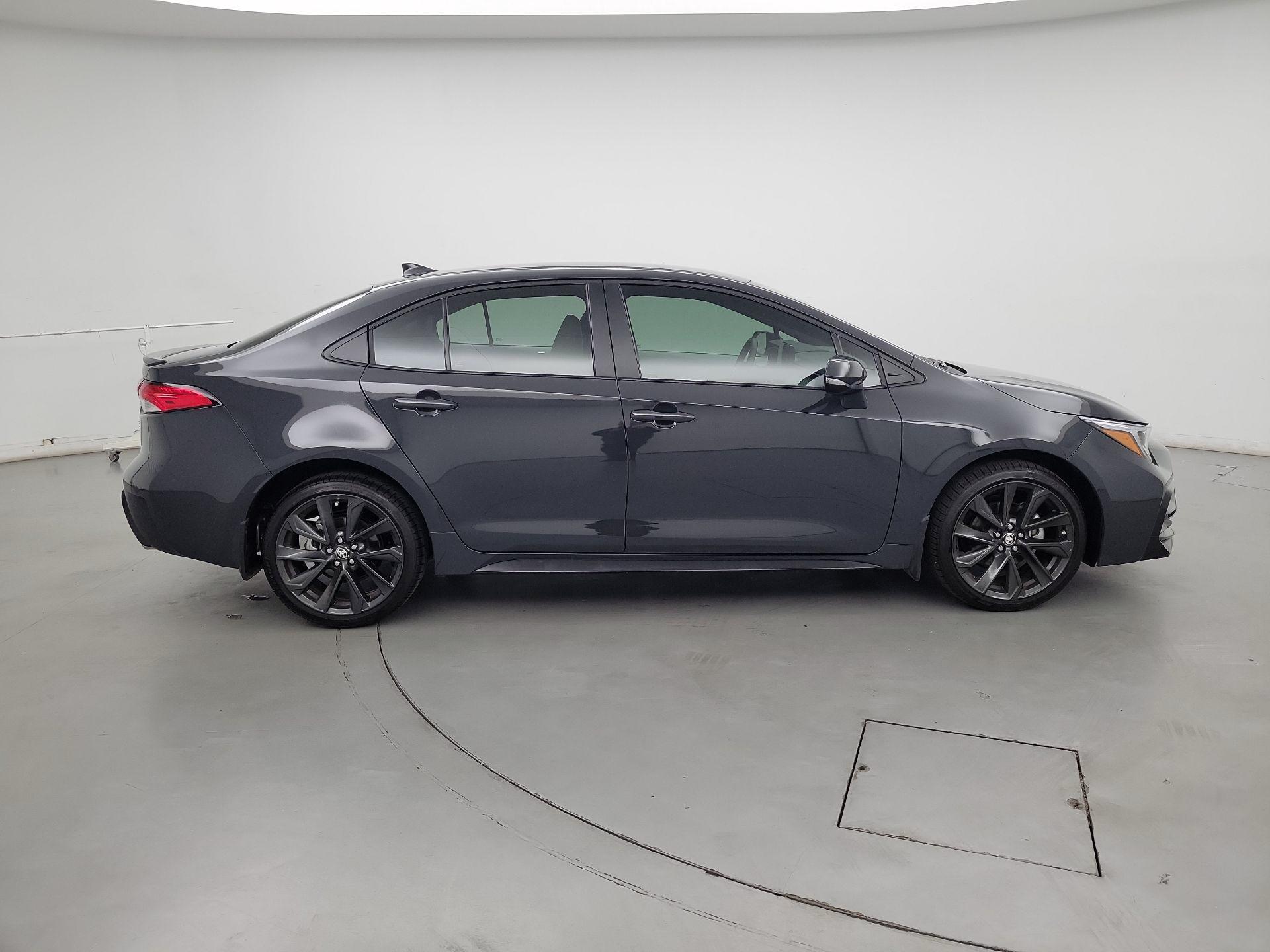 Thumbnail: 2025 Toyota Corolla - 4