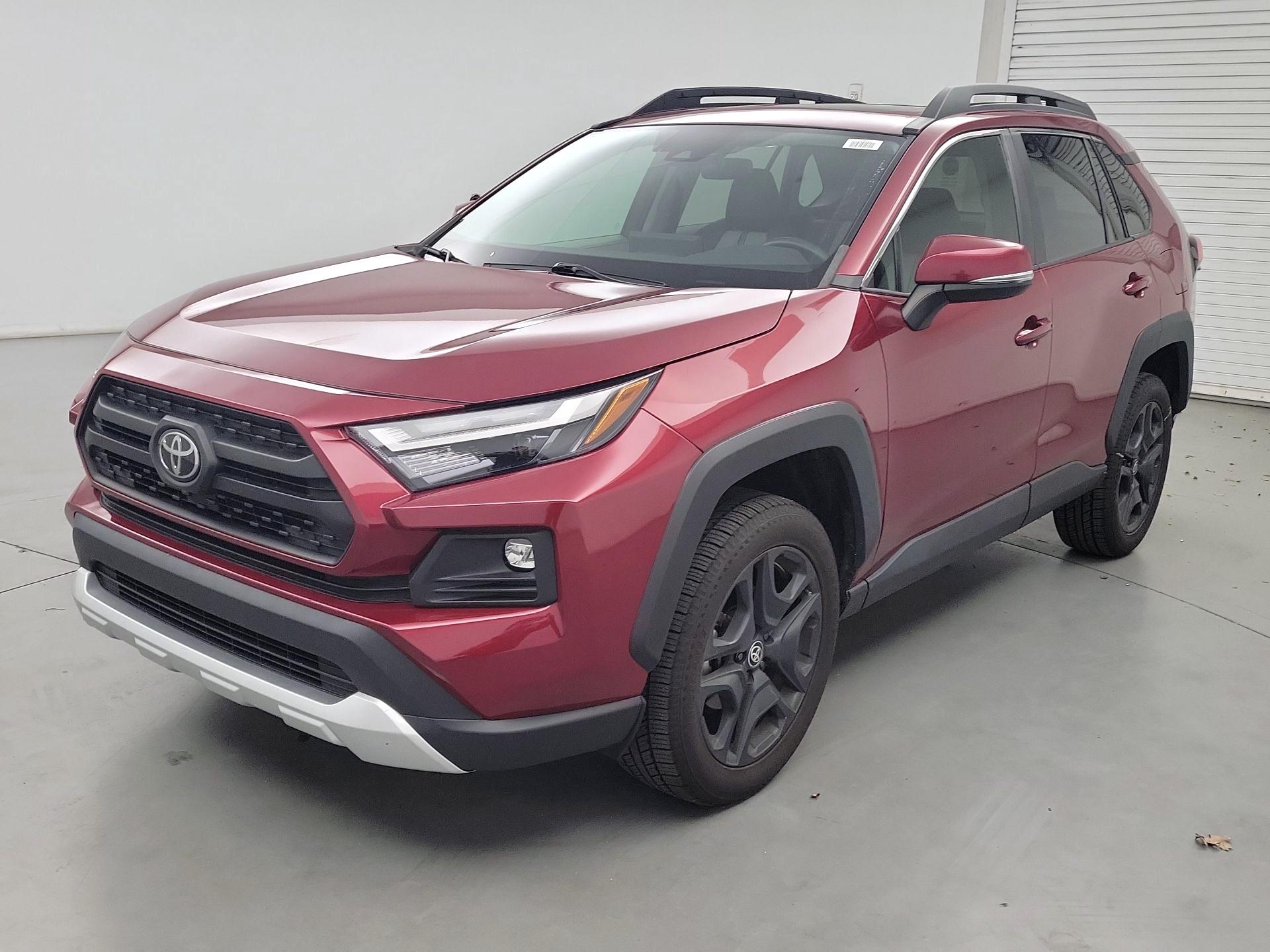 Thumbnail: 2022 Toyota RAV4 - 3