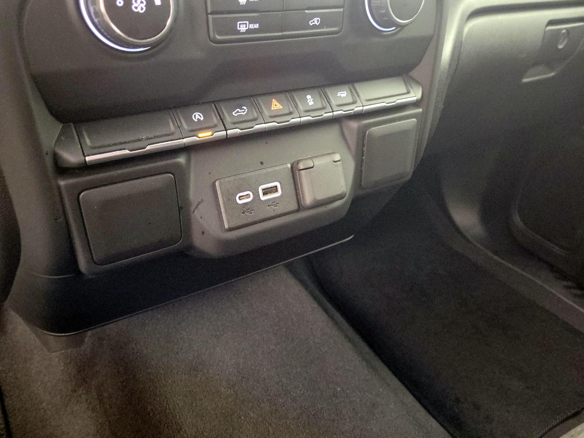 Thumbnail: 2022 Chevrolet Silverado 1500 - 16