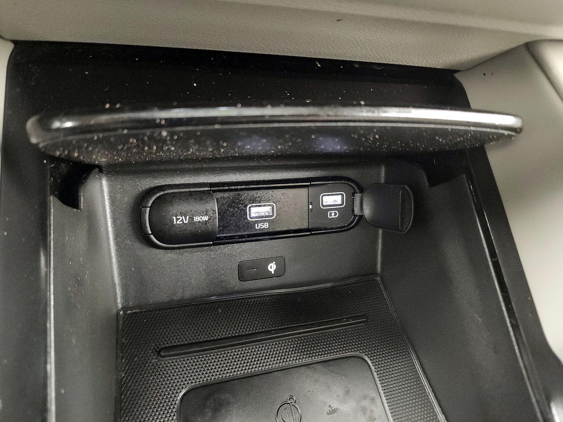 Thumbnail: 2020 Kia Telluride - 17