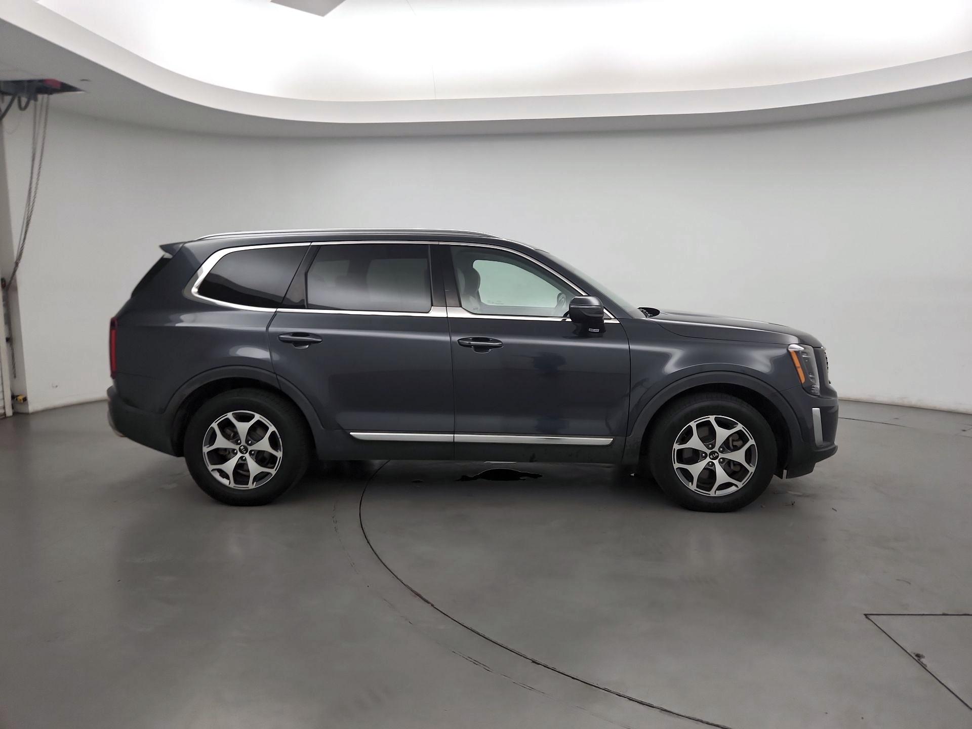 Thumbnail: 2020 Kia Telluride - 4