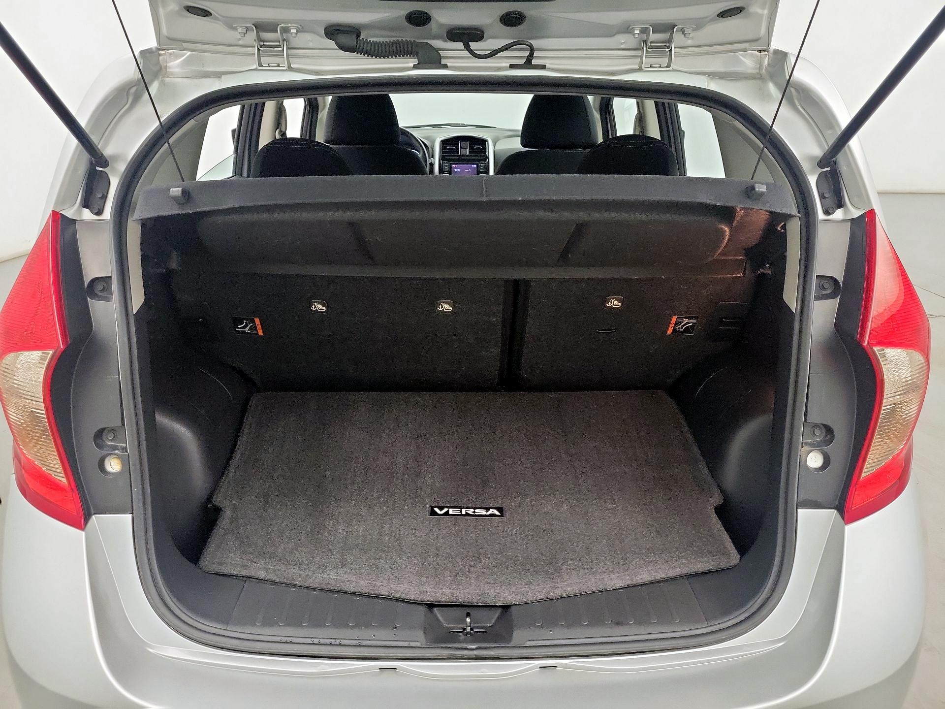 Thumbnail: 2015 Nissan Versa Note - 18