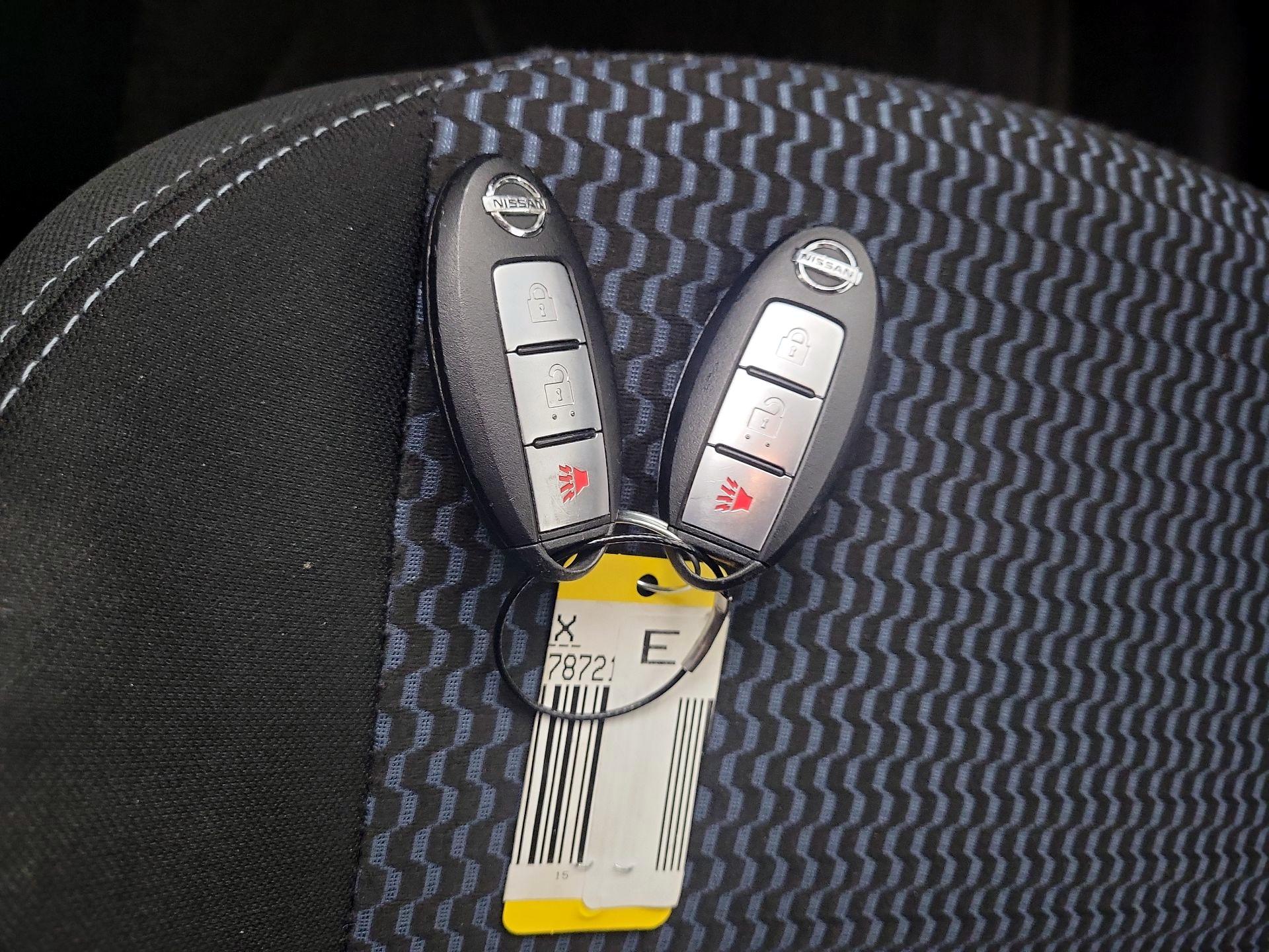 Thumbnail: 2015 Nissan Versa Note - 20