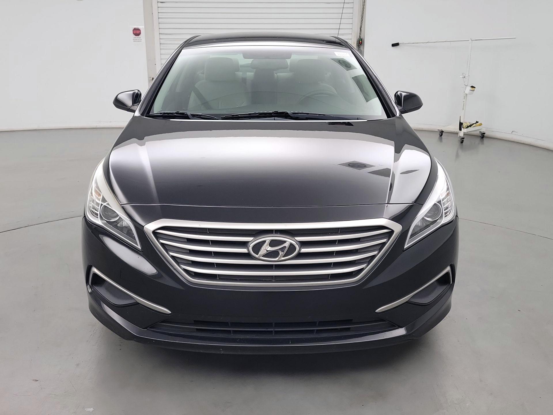 Thumbnail: 2017 Hyundai Sonata - 2