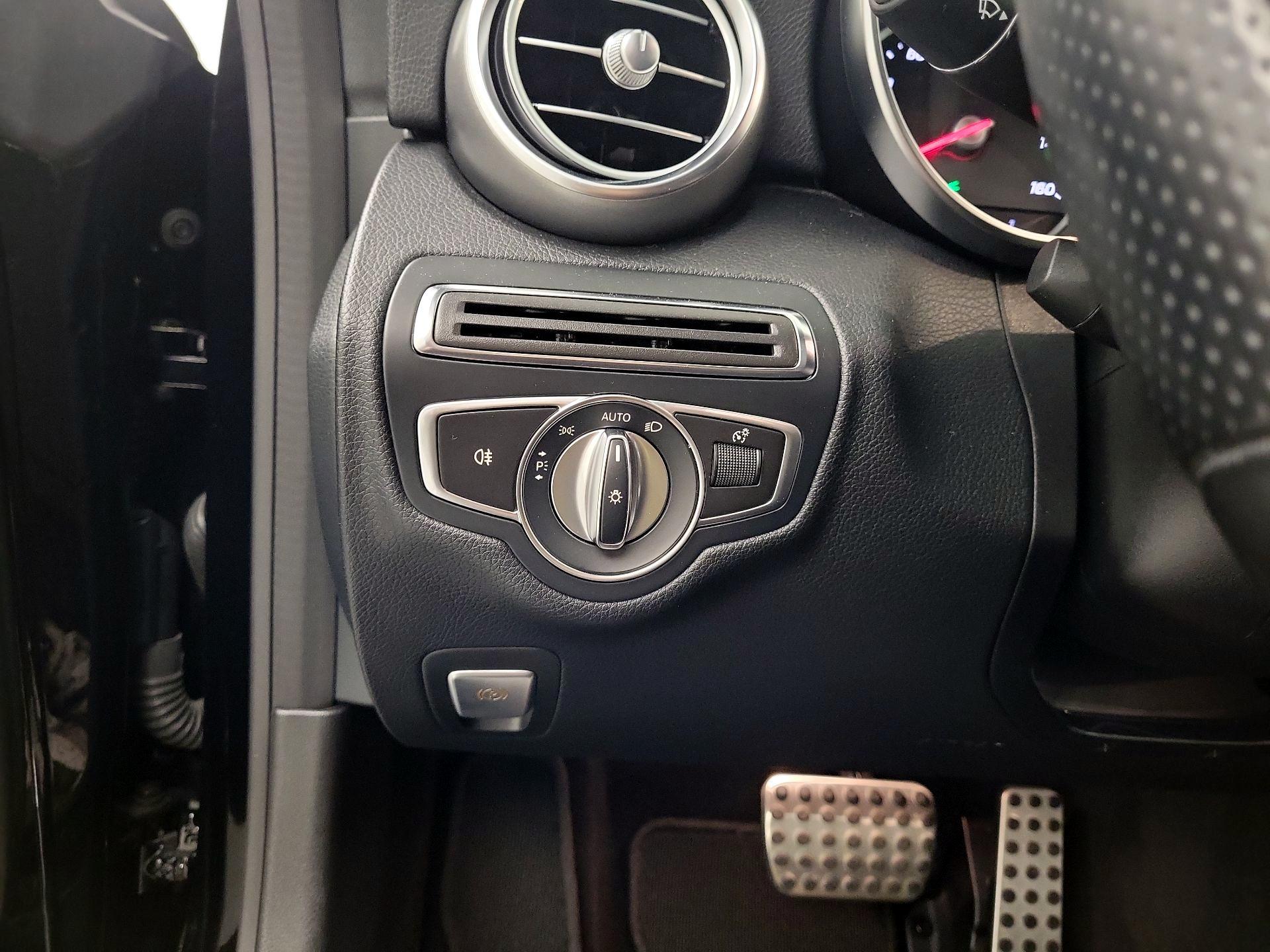 Thumbnail: 2019 Mercedes-Benz C-Class - 11