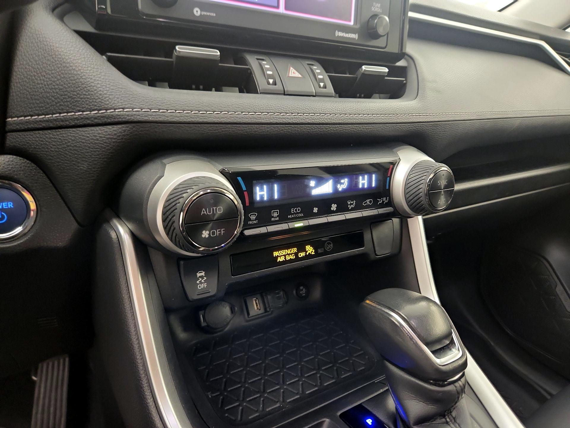 Thumbnail: 2022 Toyota RAV4 - 14