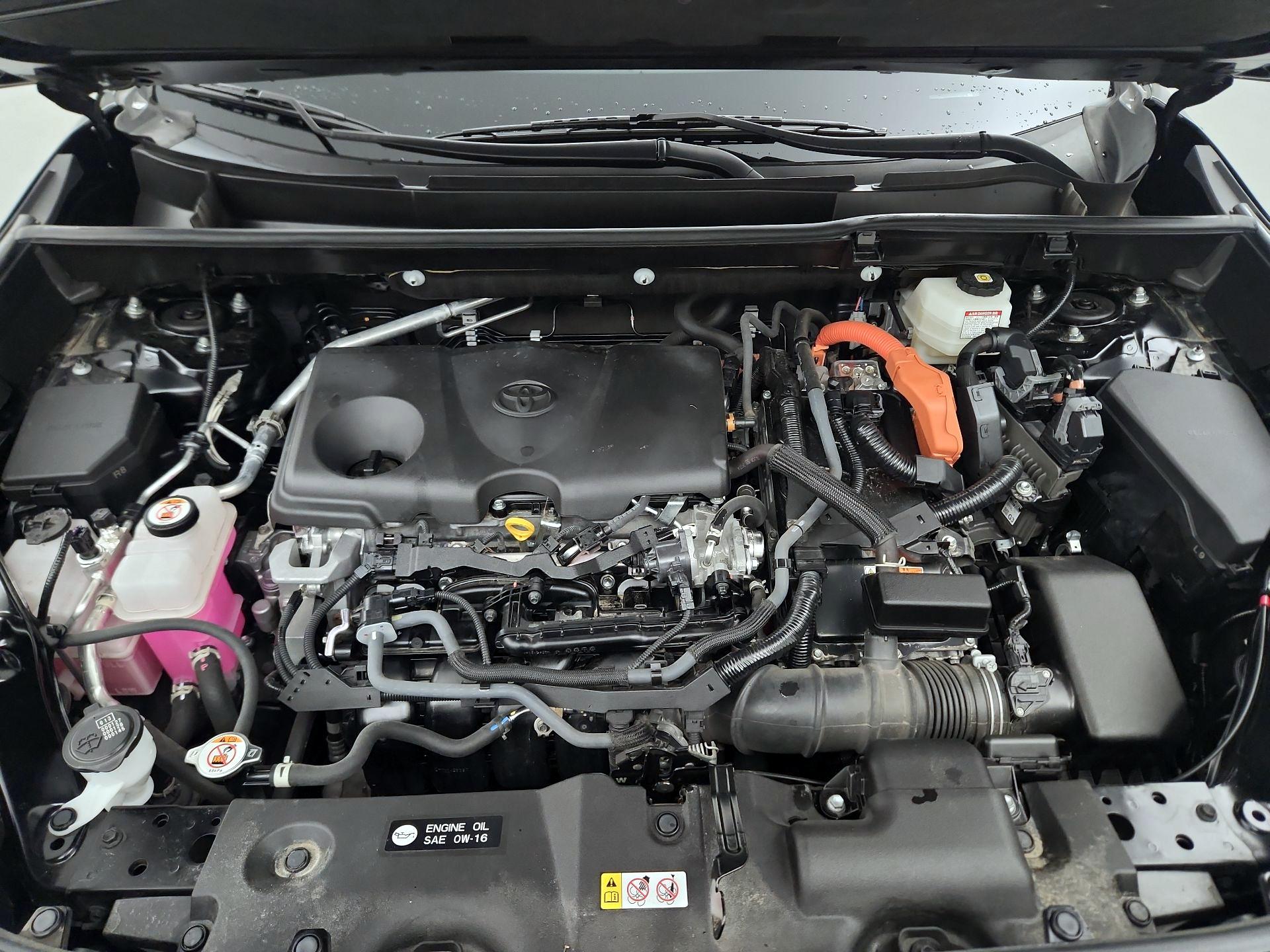 Thumbnail: 2022 Toyota RAV4 - 20