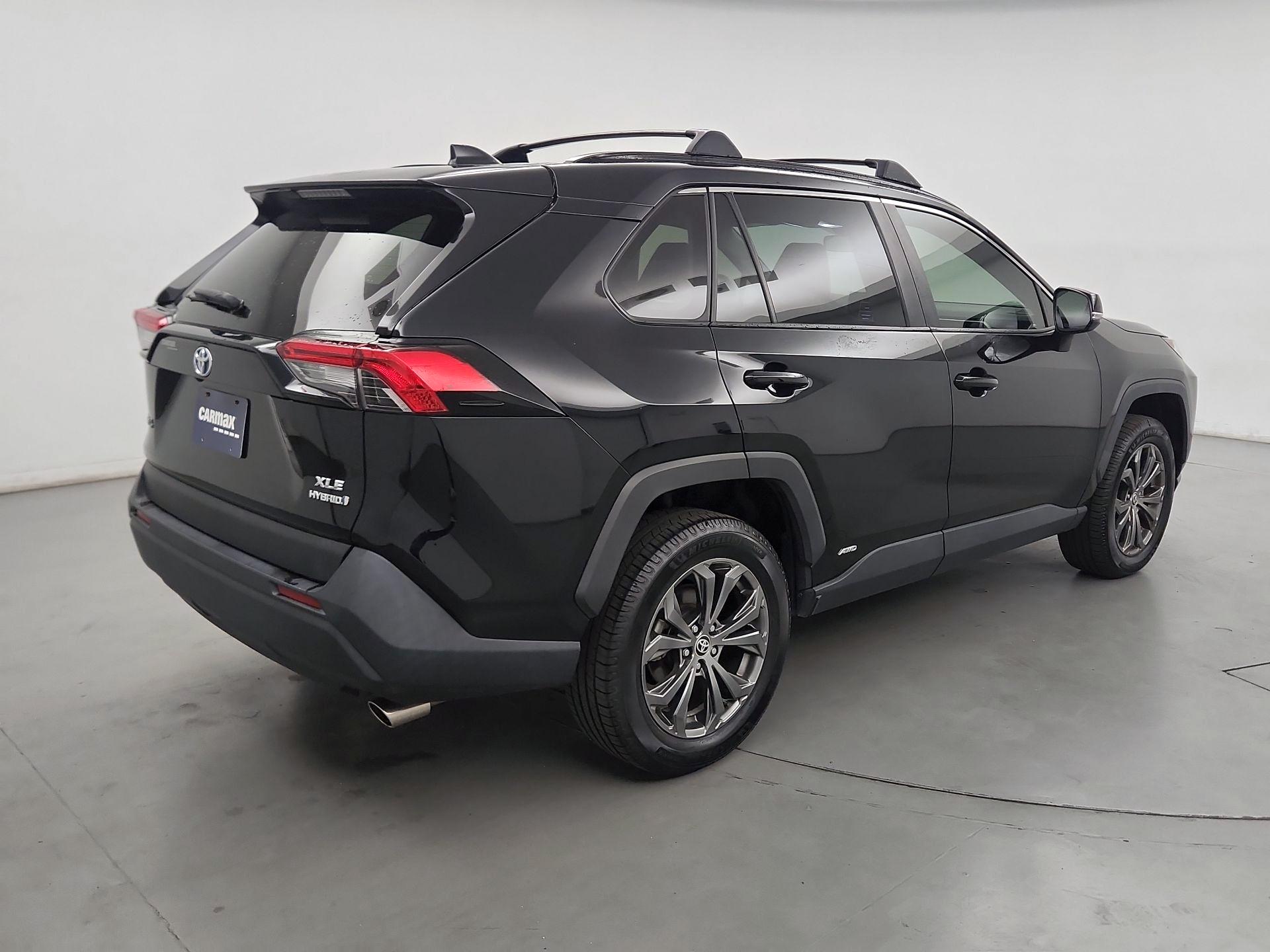 Thumbnail: 2022 Toyota RAV4 - 5