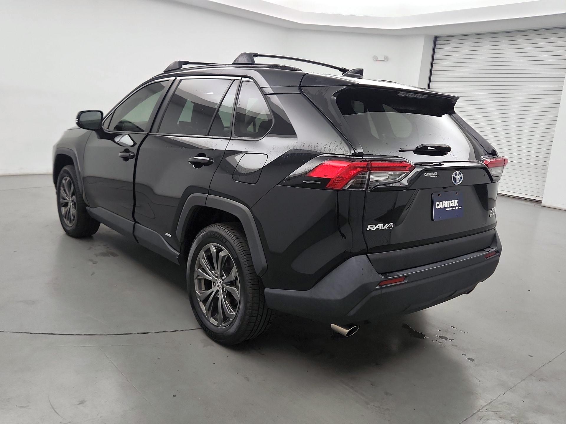 Thumbnail: 2022 Toyota RAV4 - 7