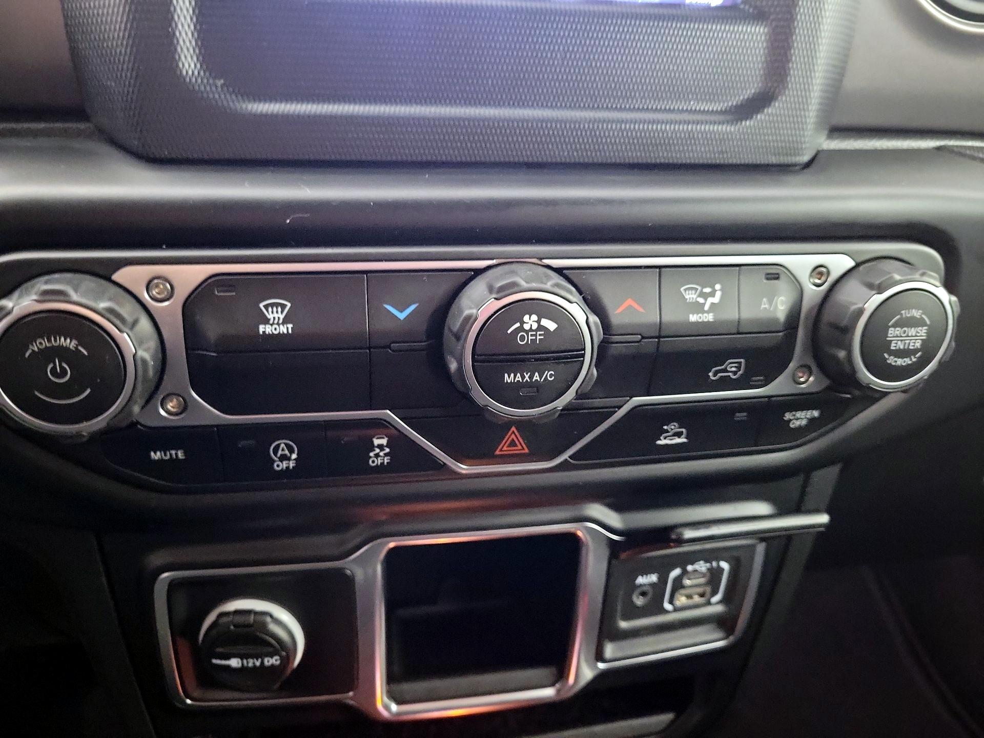 Thumbnail: 2023 Jeep Gladiator - 16