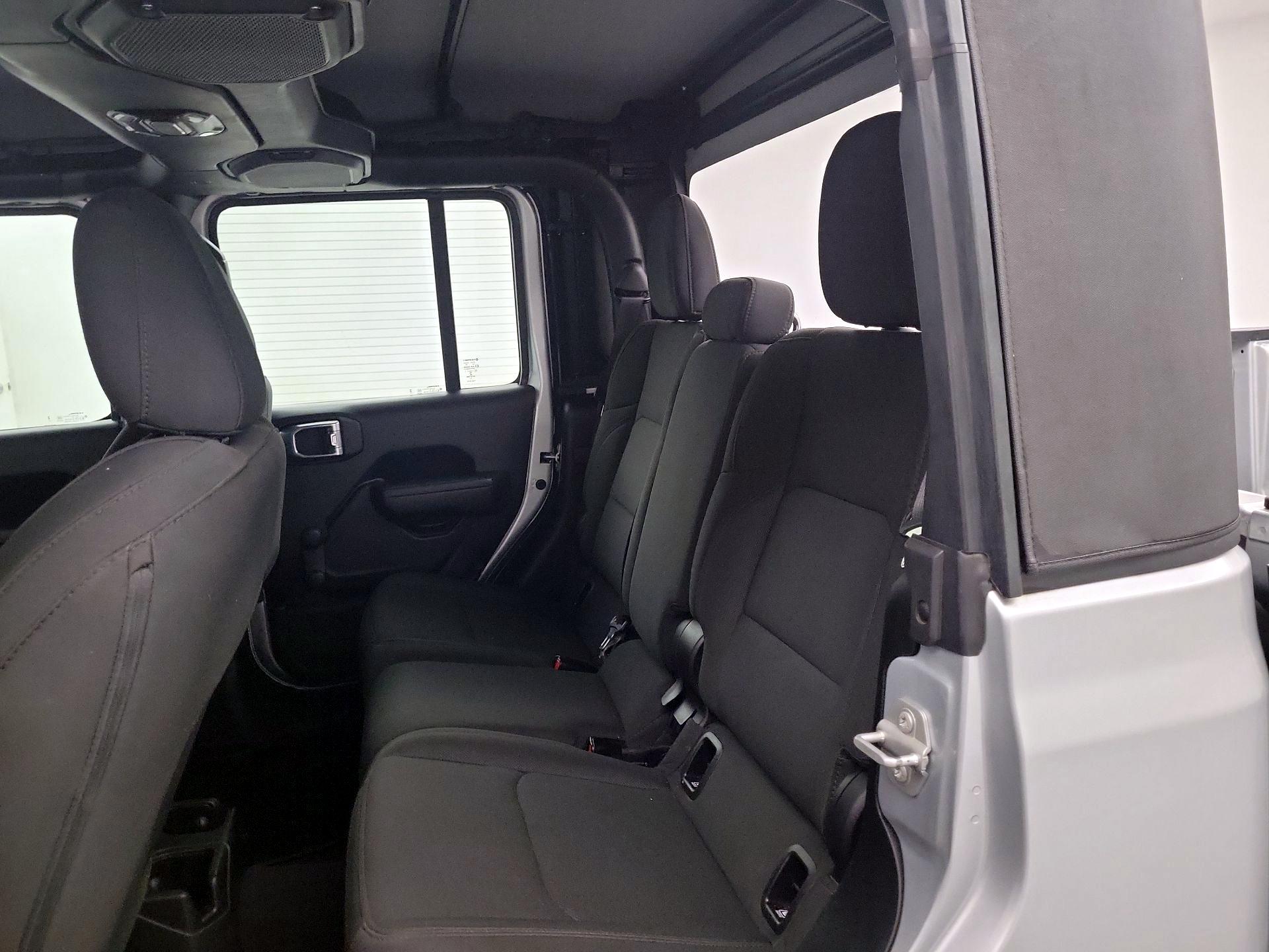 Thumbnail: 2023 Jeep Gladiator - 19