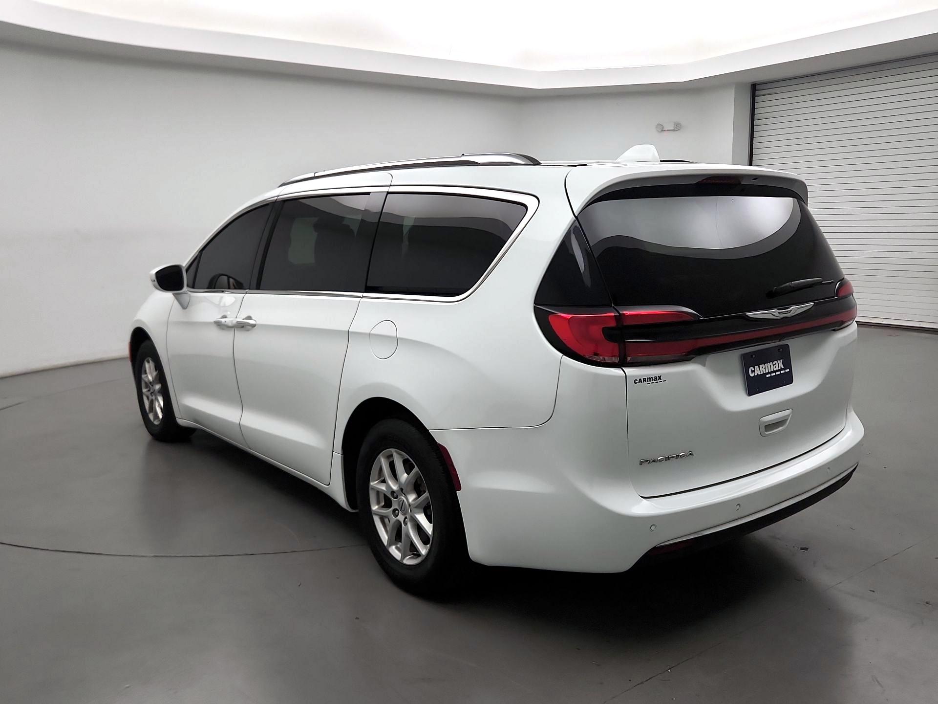 Thumbnail: 2021 Chrysler Pacifica - 7