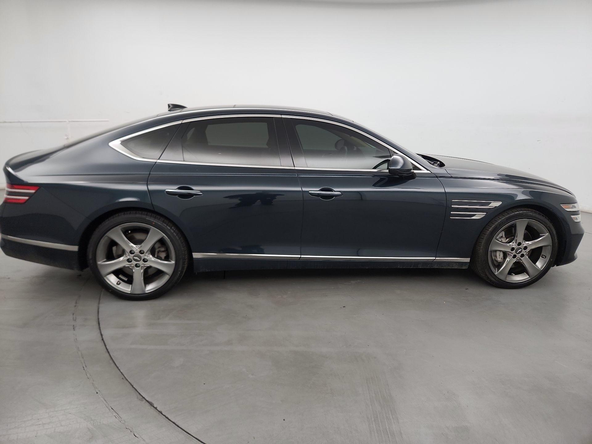 Thumbnail: 2021 Genesis G80 - 4