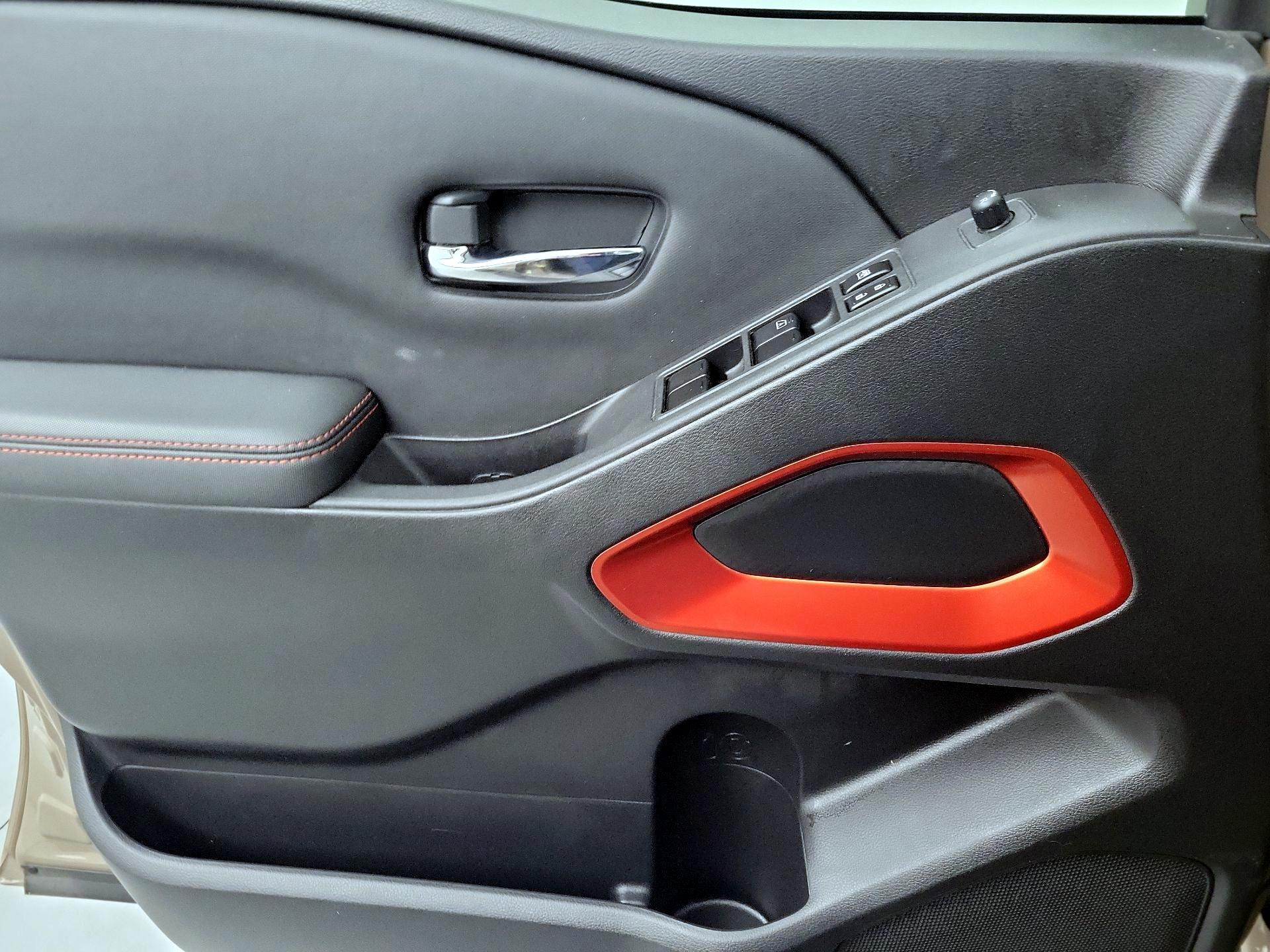 Thumbnail: 2022 Nissan Frontier - 10