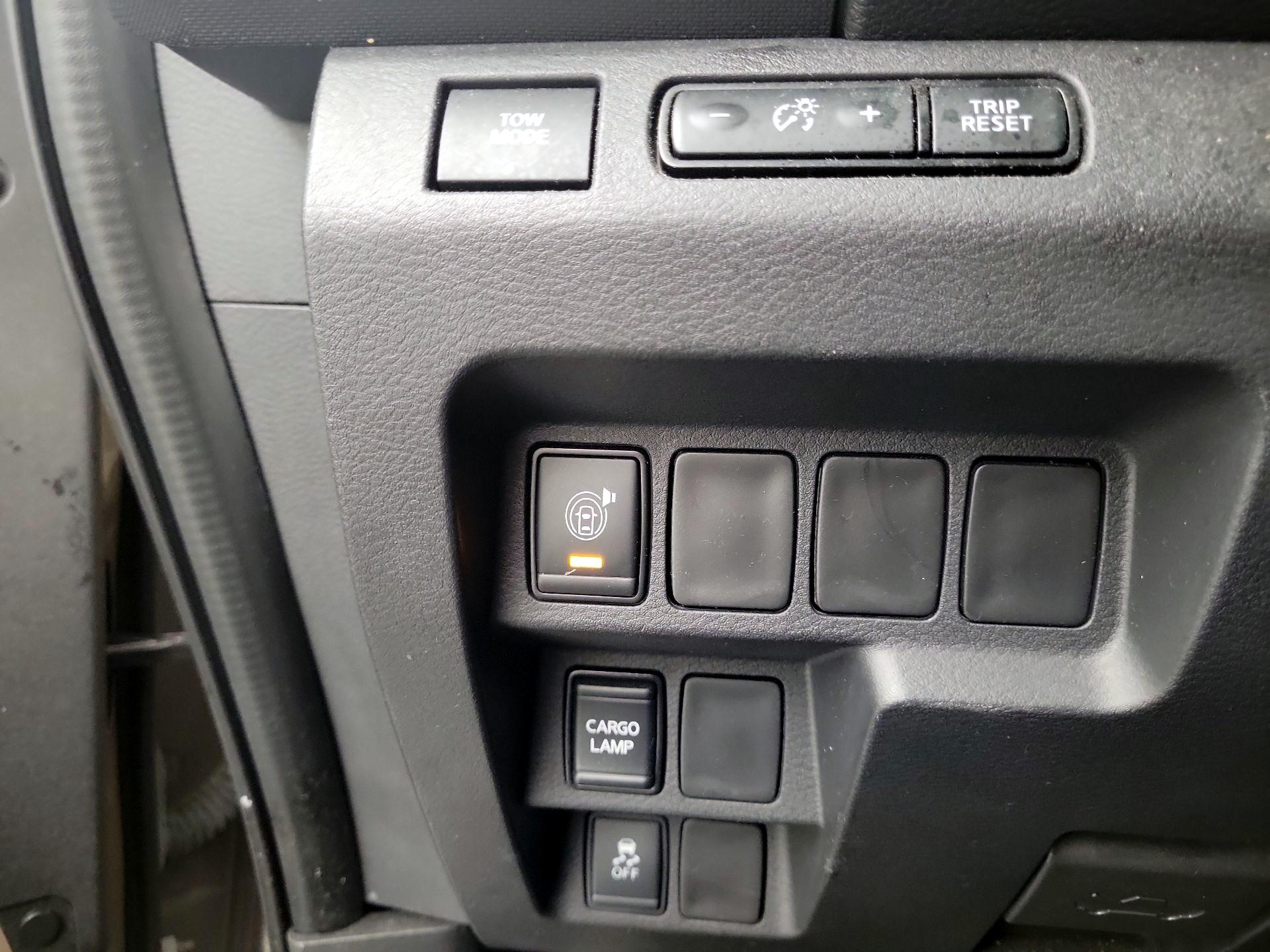 Thumbnail: 2022 Nissan Frontier - 11