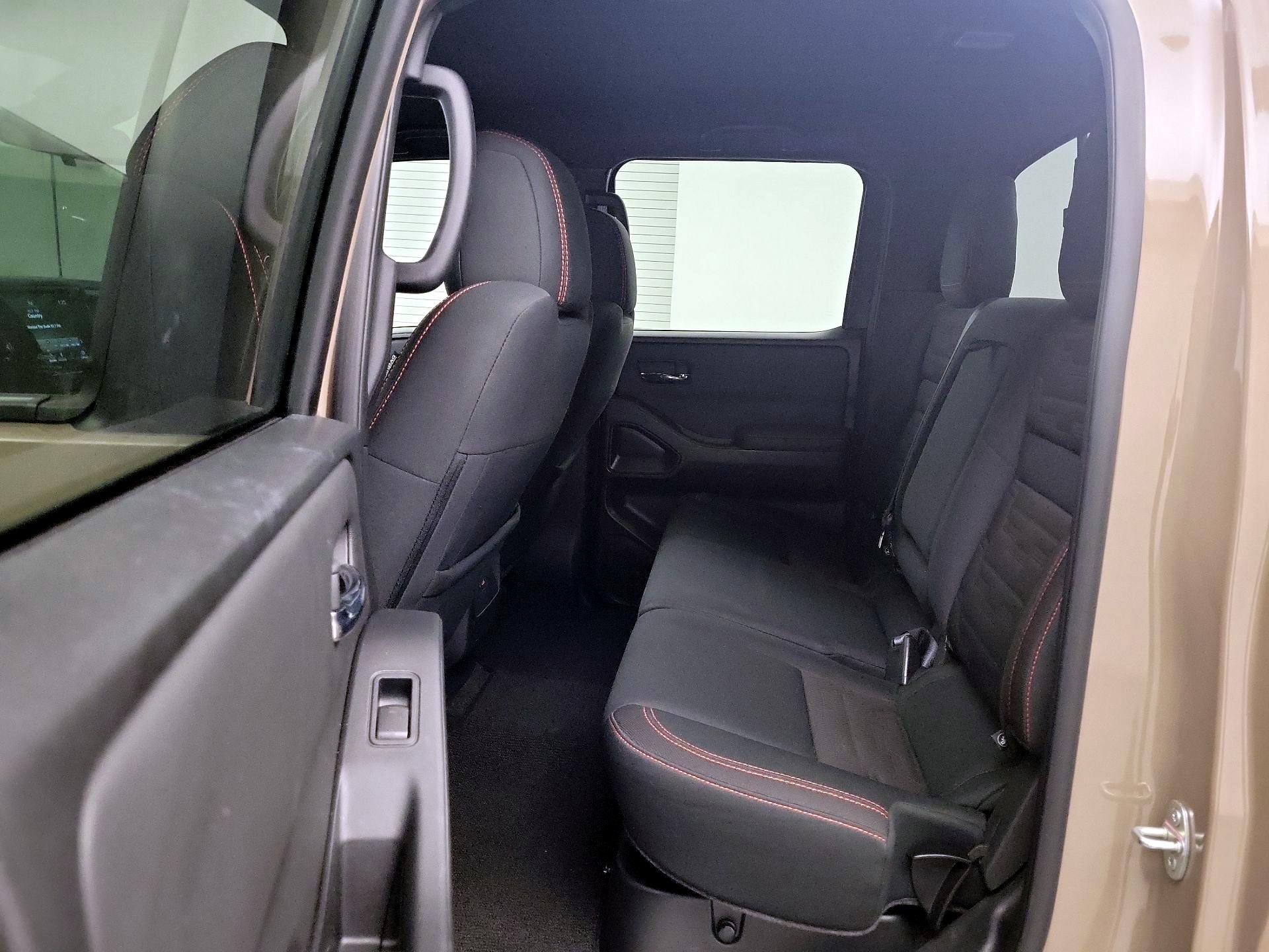 Thumbnail: 2022 Nissan Frontier - 17