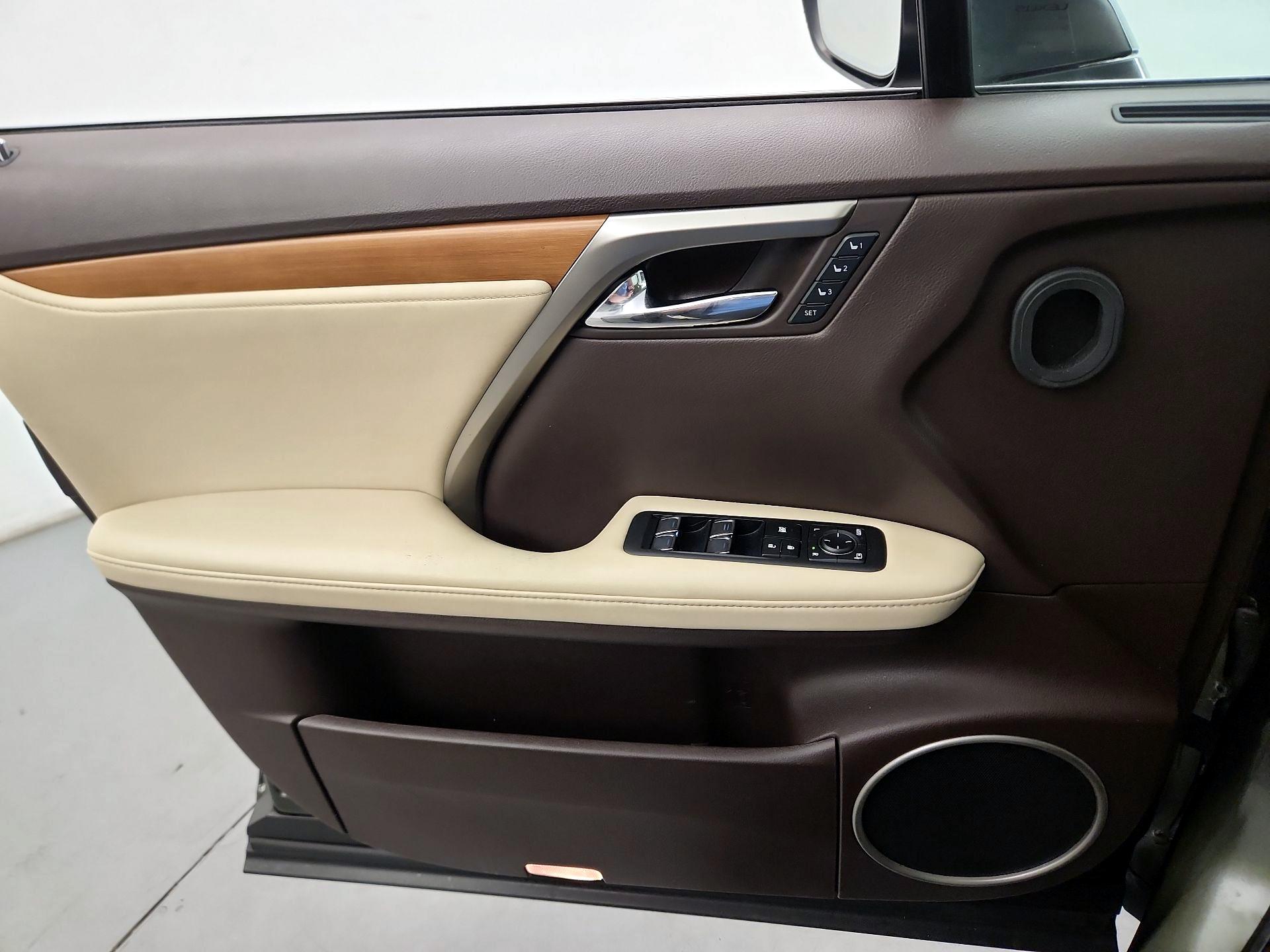 Thumbnail: 2020 Lexus RX - 10