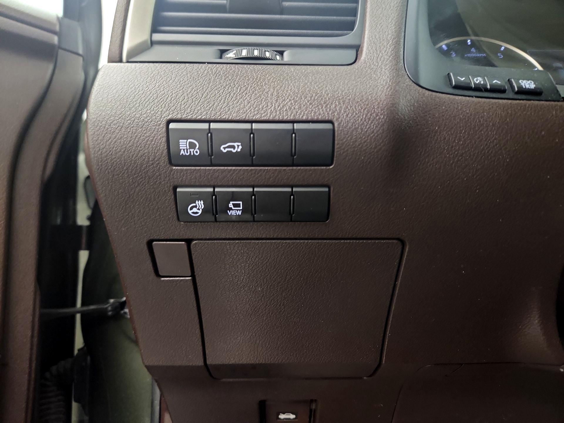 Thumbnail: 2020 Lexus RX - 11