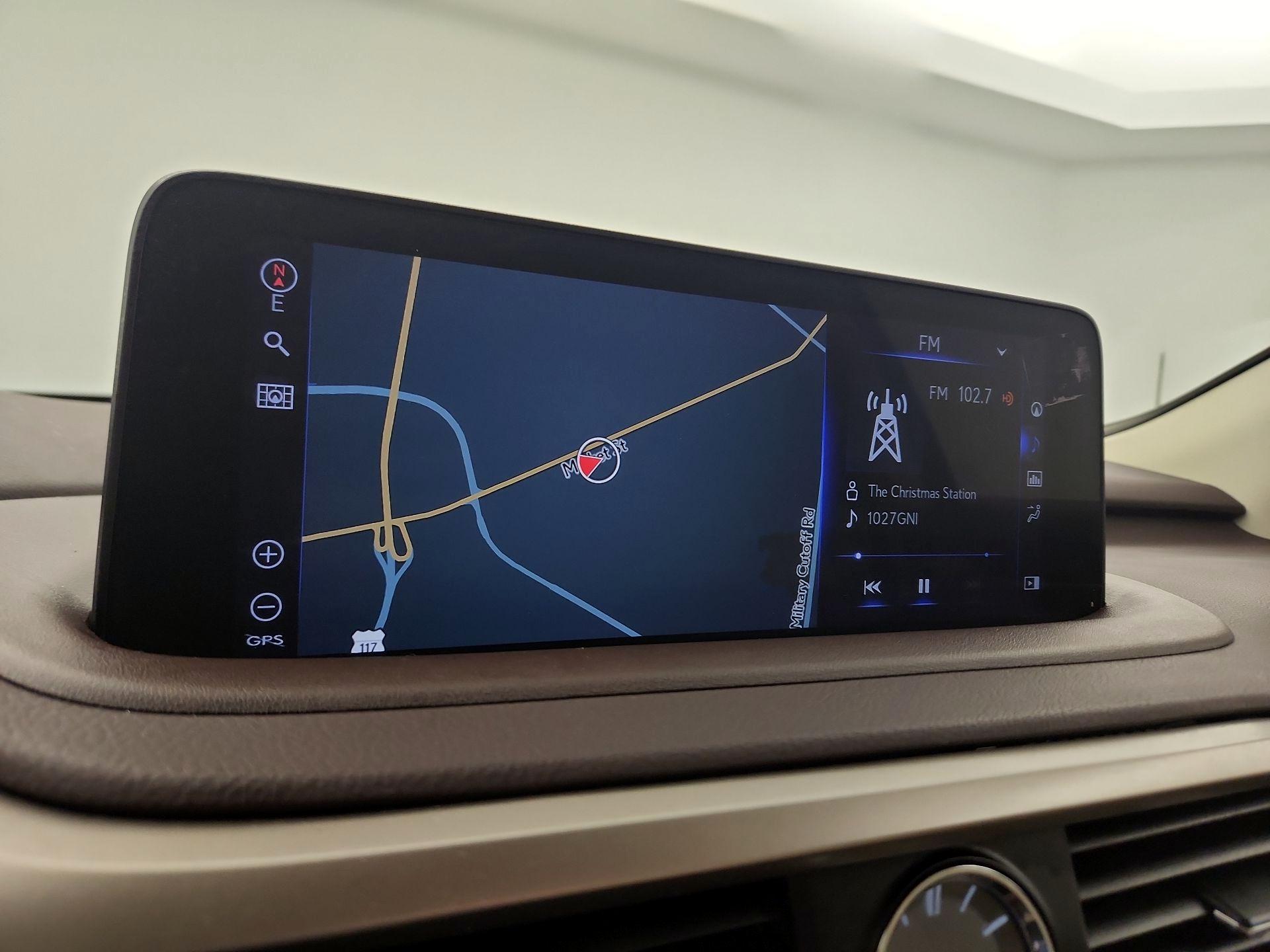 Thumbnail: 2020 Lexus RX - 12