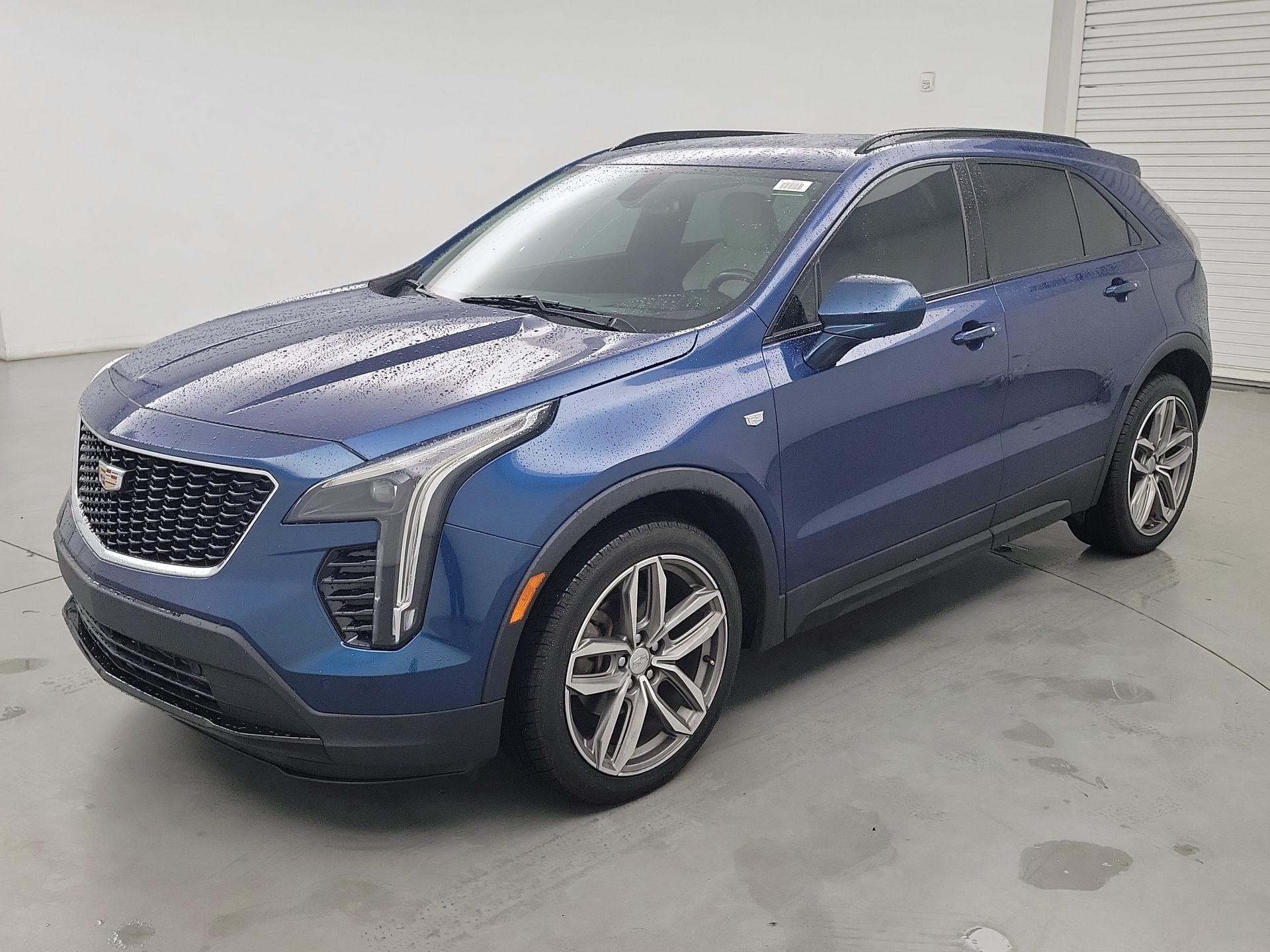 Thumbnail: 2019 Cadillac XT4 - 3