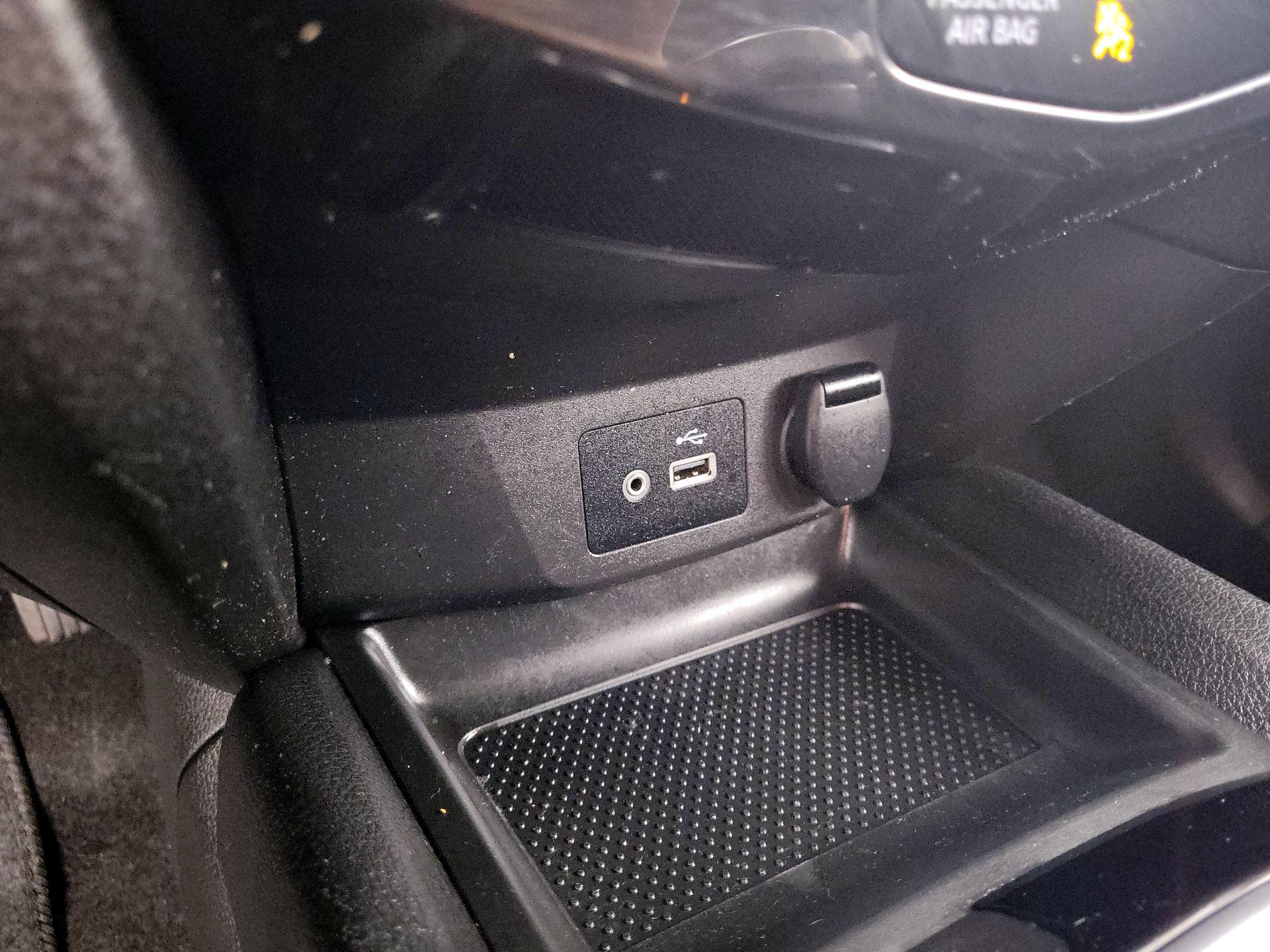 Thumbnail: 2020 Nissan Rogue Sport - 16