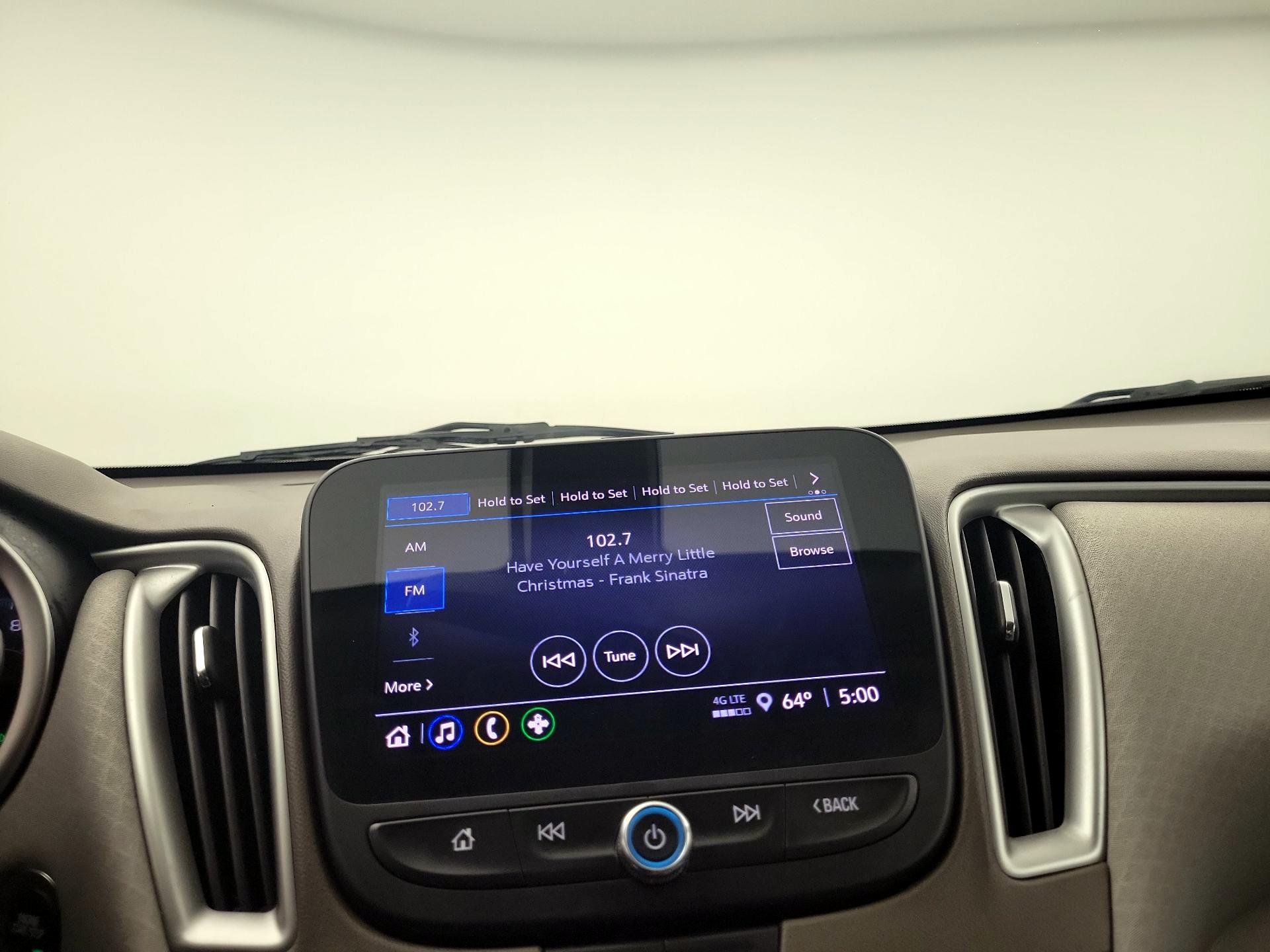 Thumbnail: 2022 Chevrolet Malibu - 13