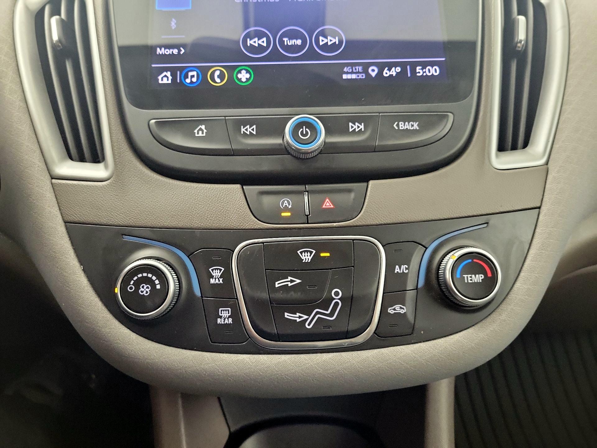 Thumbnail: 2022 Chevrolet Malibu - 14