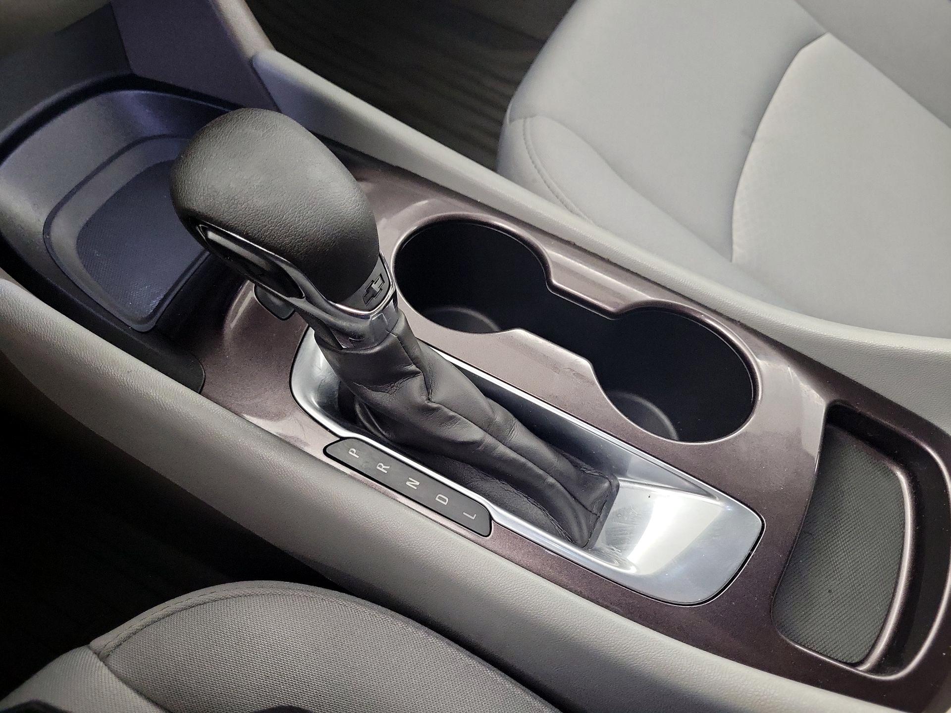 Thumbnail: 2022 Chevrolet Malibu - 15