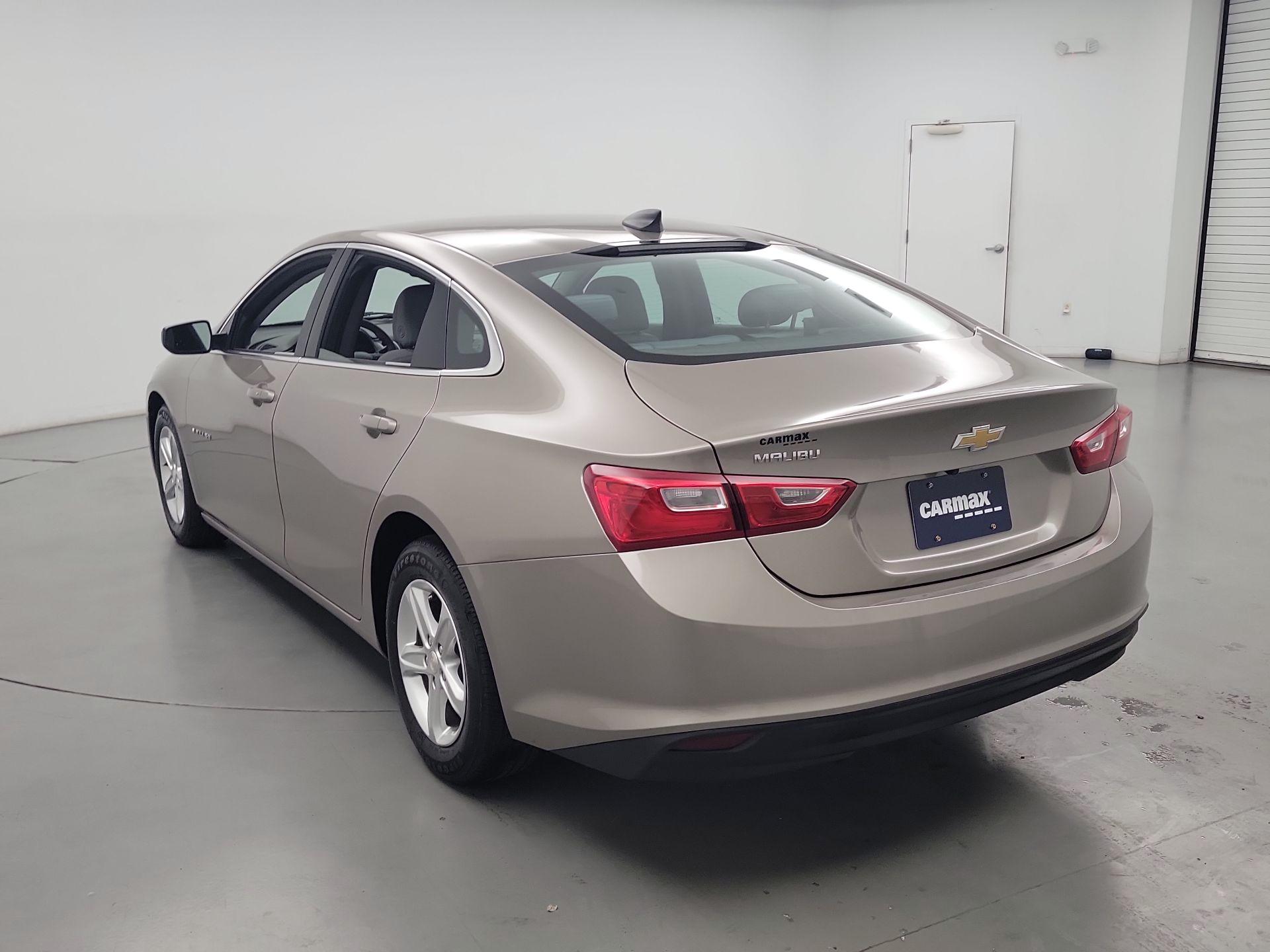 Thumbnail: 2022 Chevrolet Malibu - 7