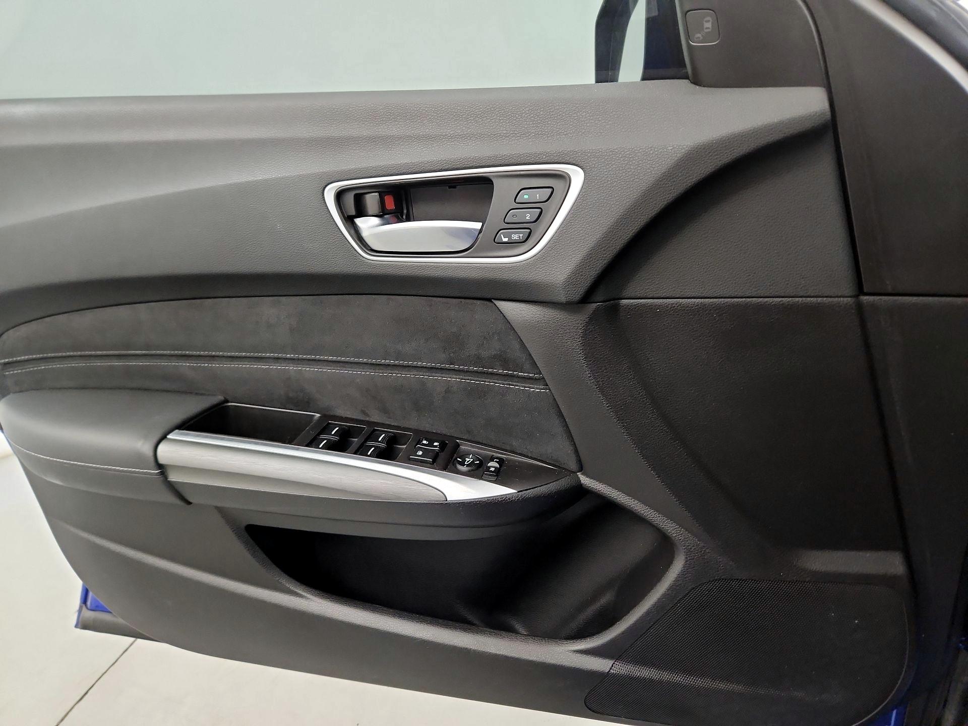 Thumbnail: 2020 Acura TLX - 10