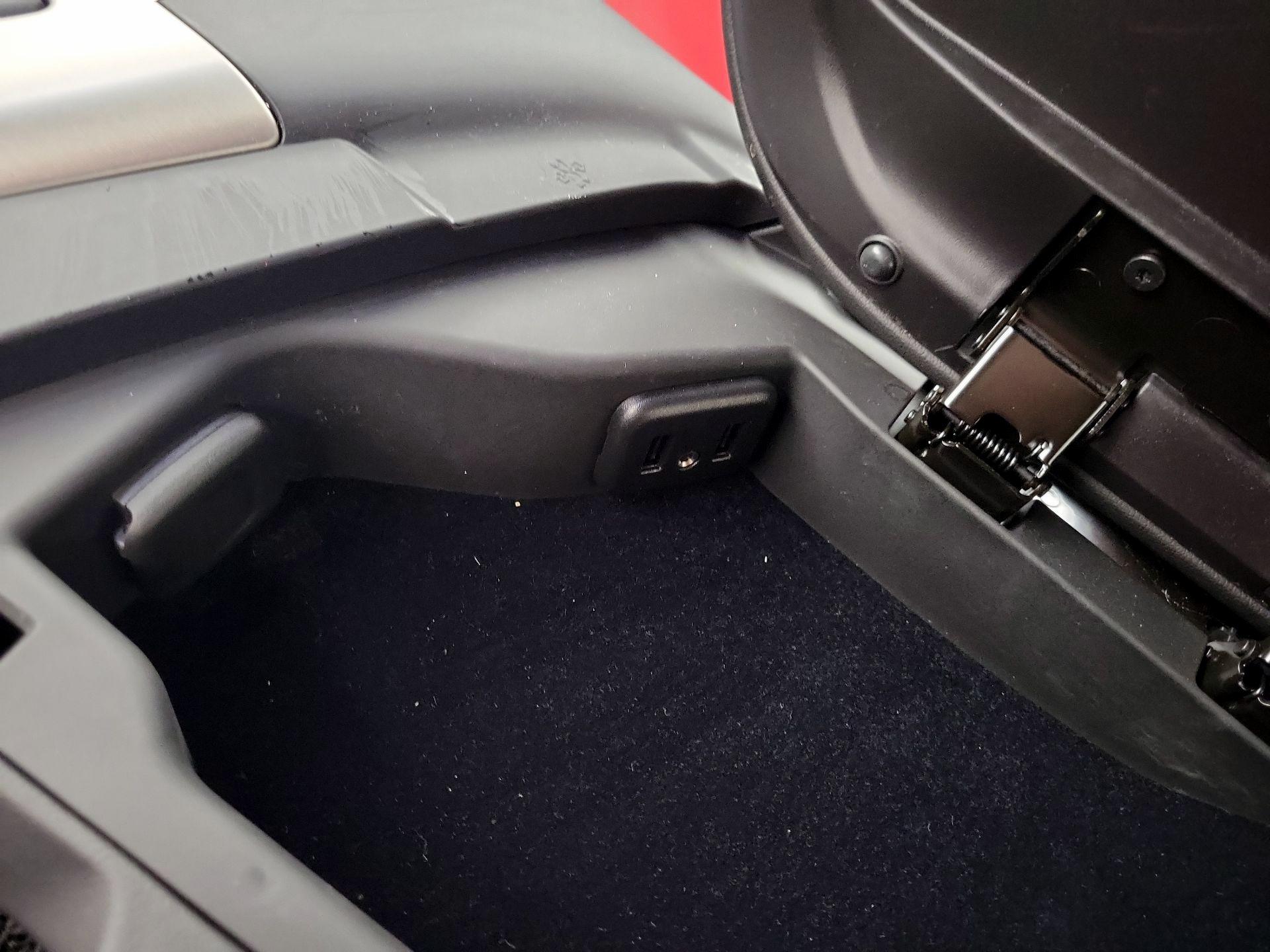 Thumbnail: 2017 Chevrolet Corvette - 16