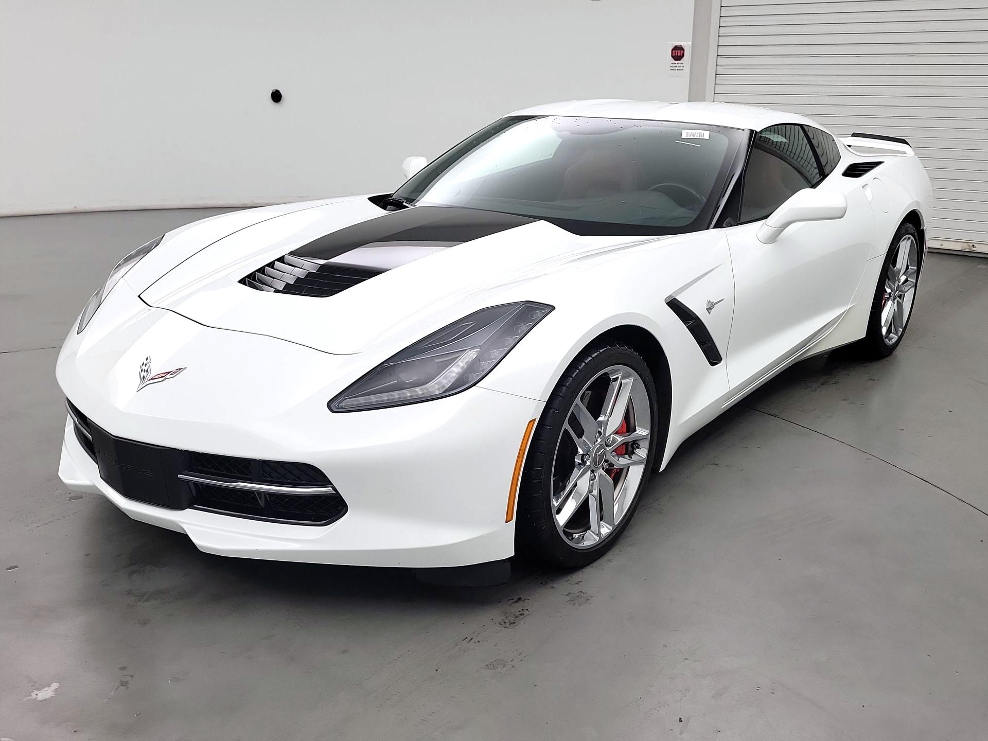 Thumbnail: 2017 Chevrolet Corvette - 3