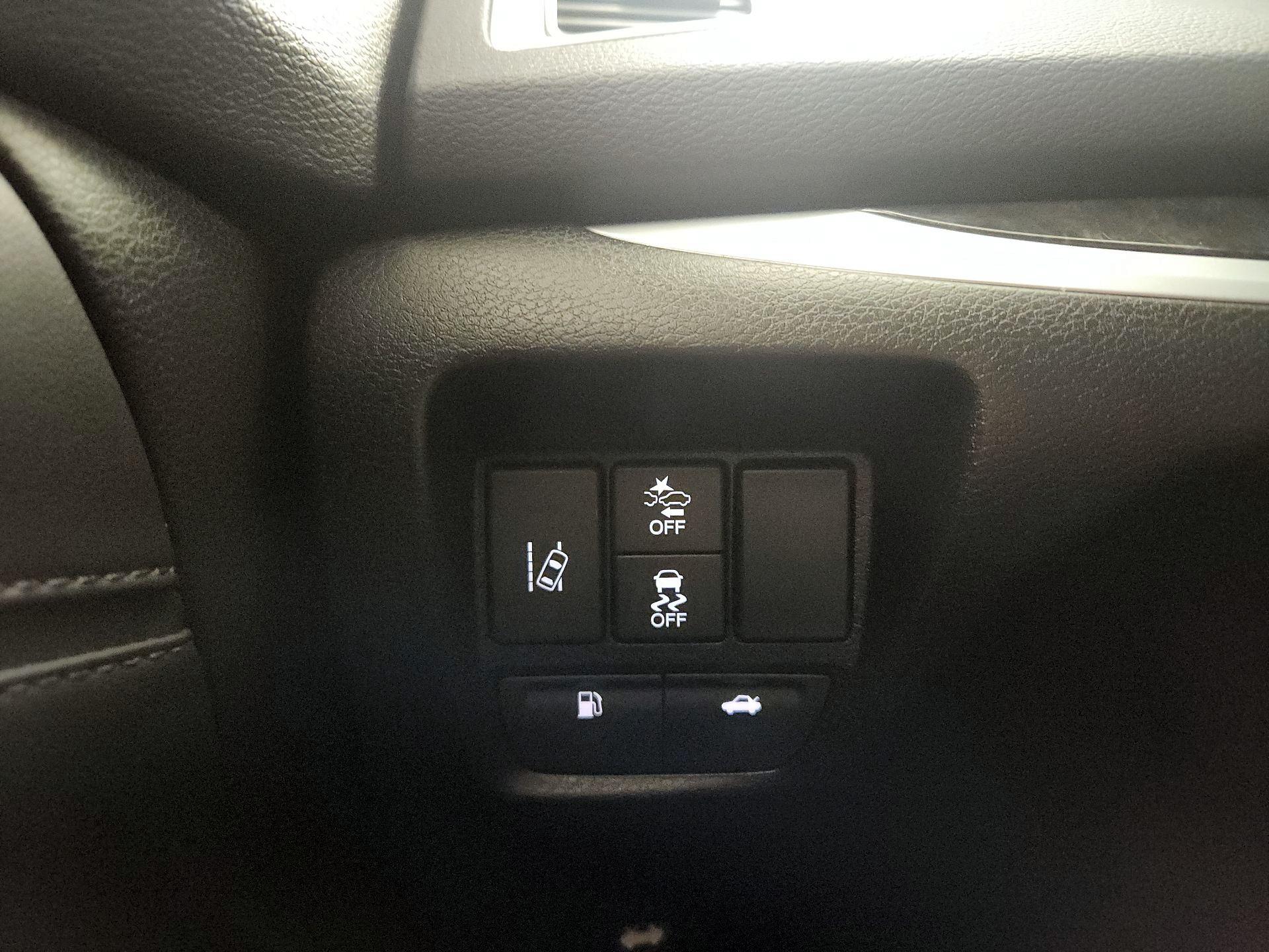 Thumbnail: 2018 Acura TLX - 11