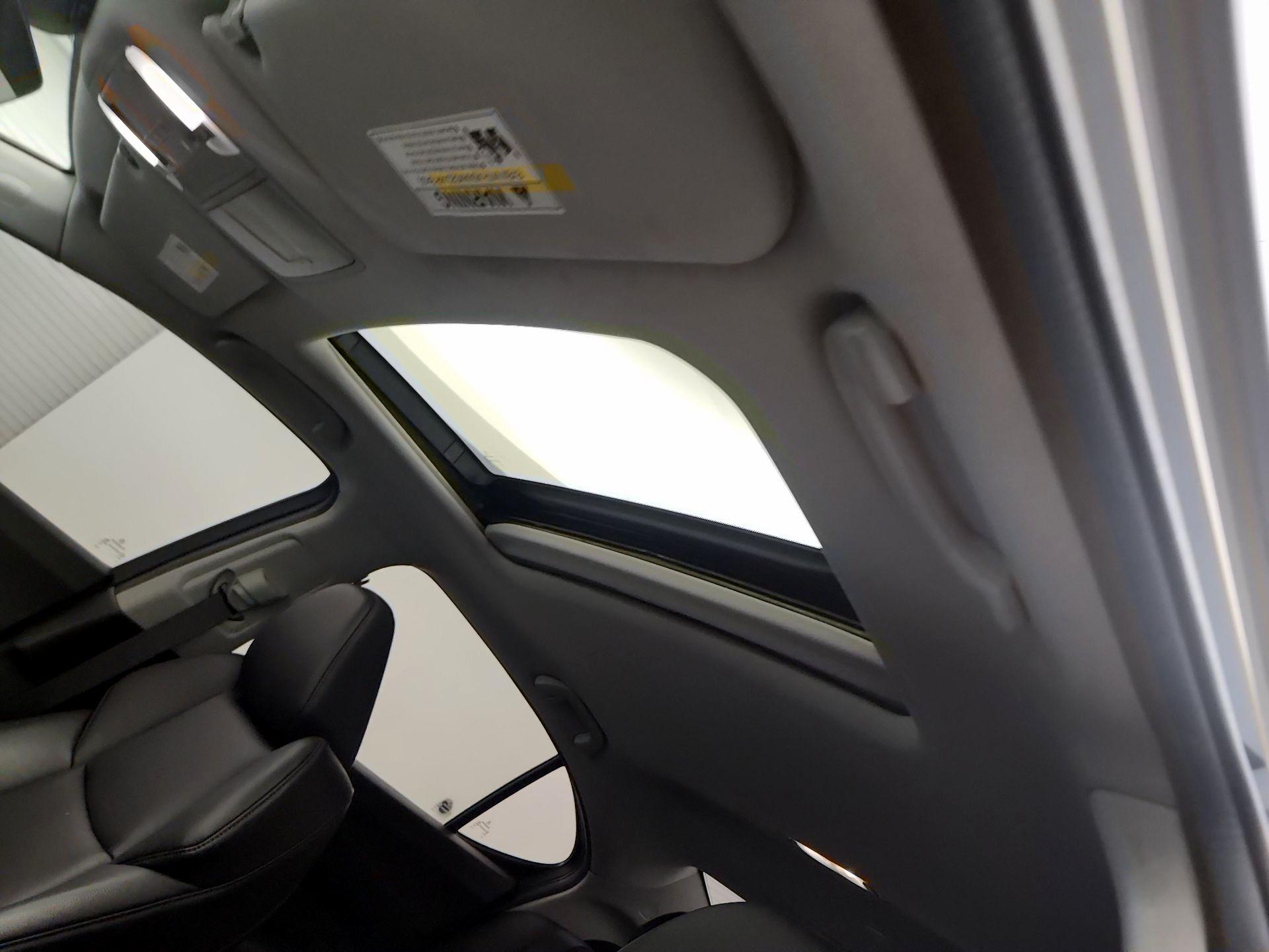 Thumbnail: 2018 Acura TLX - 17