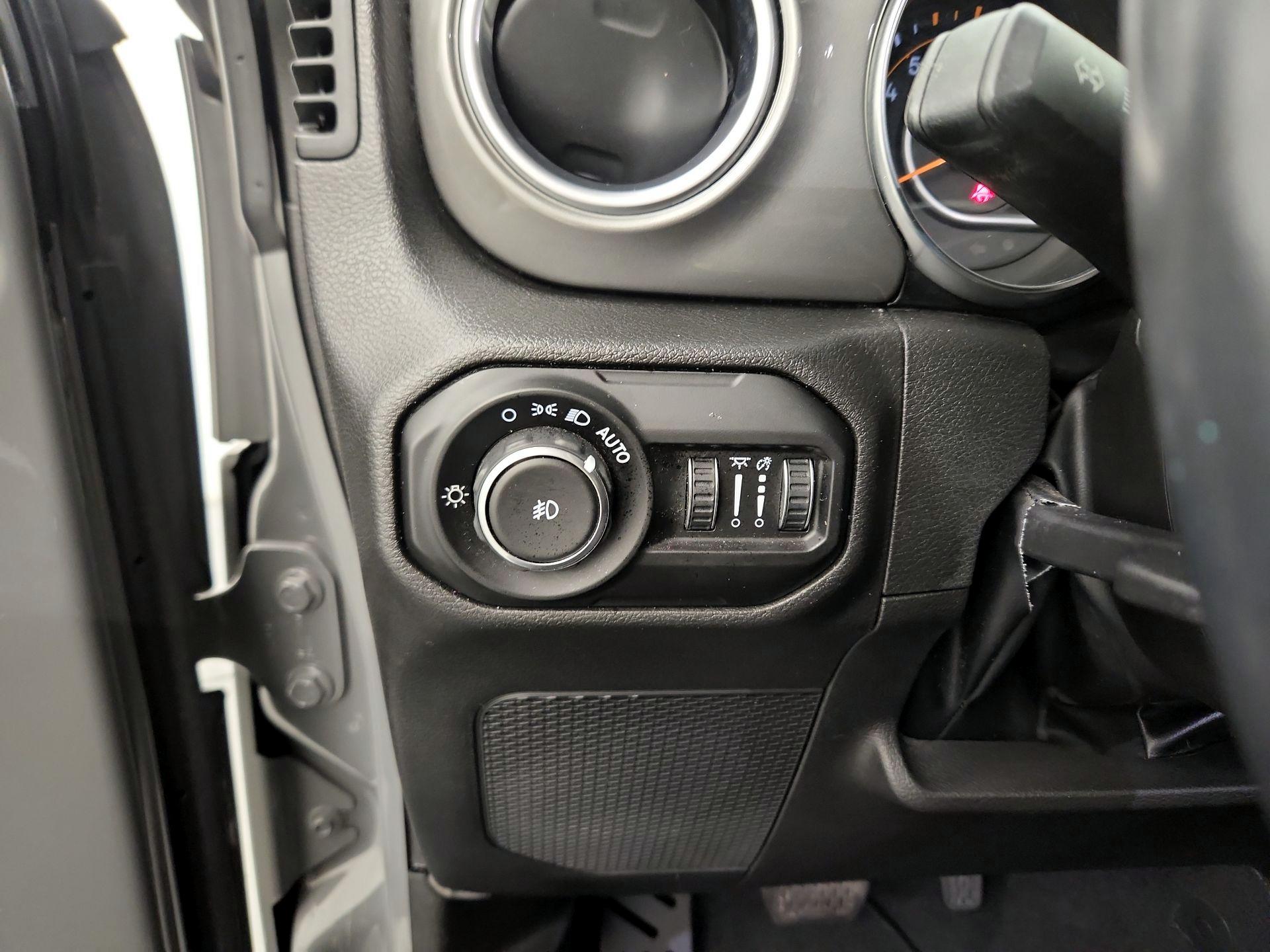 Thumbnail: 2022 Jeep Wrangler - 13